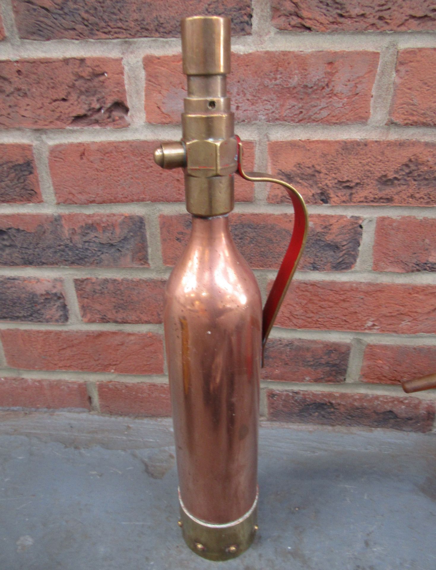 Sixteen Oilers/Cans, Brass Extinguisher - Image 2 of 4