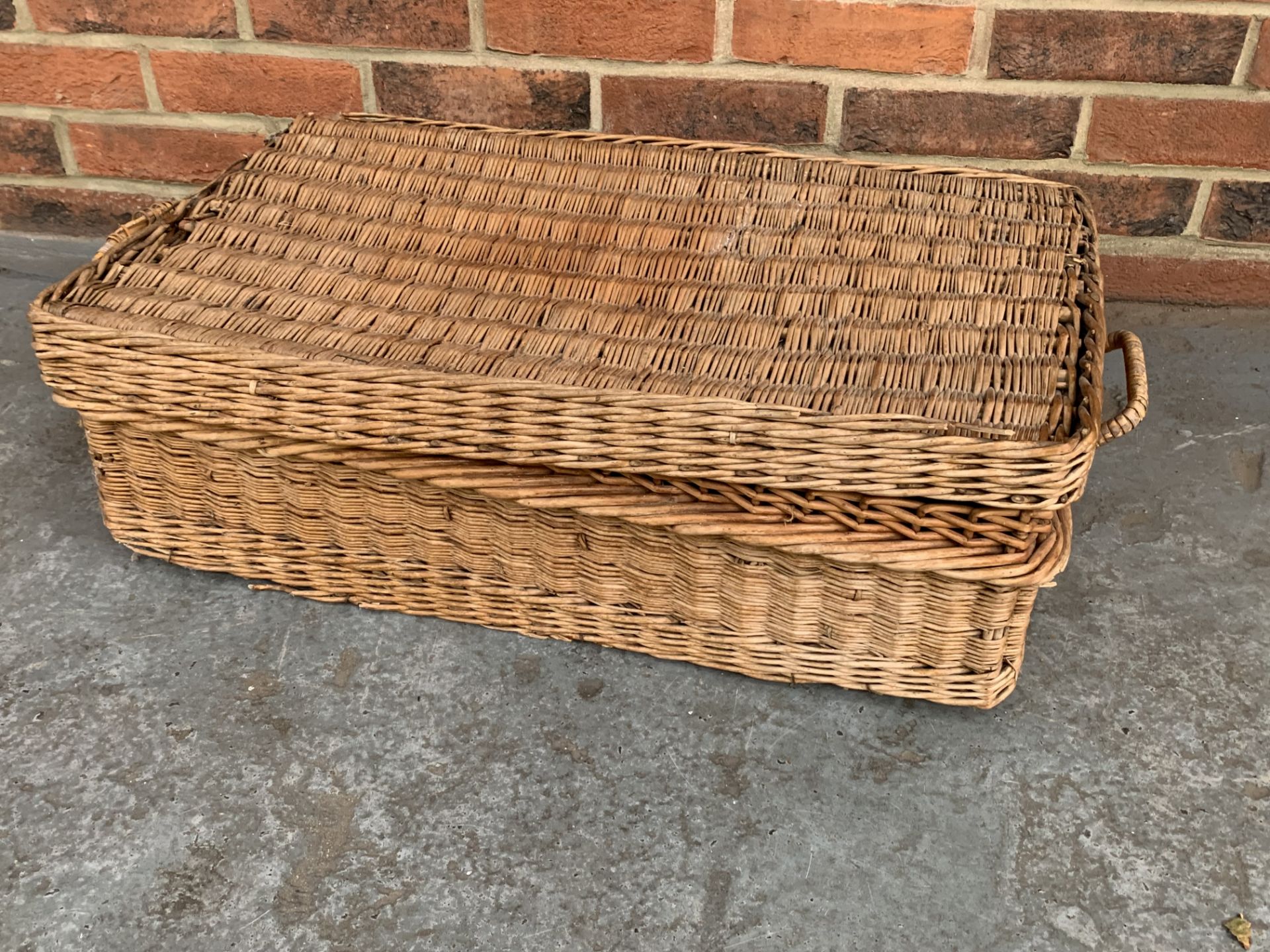Vintage Wicker Picnic Basket with Contents - Image 4 of 4