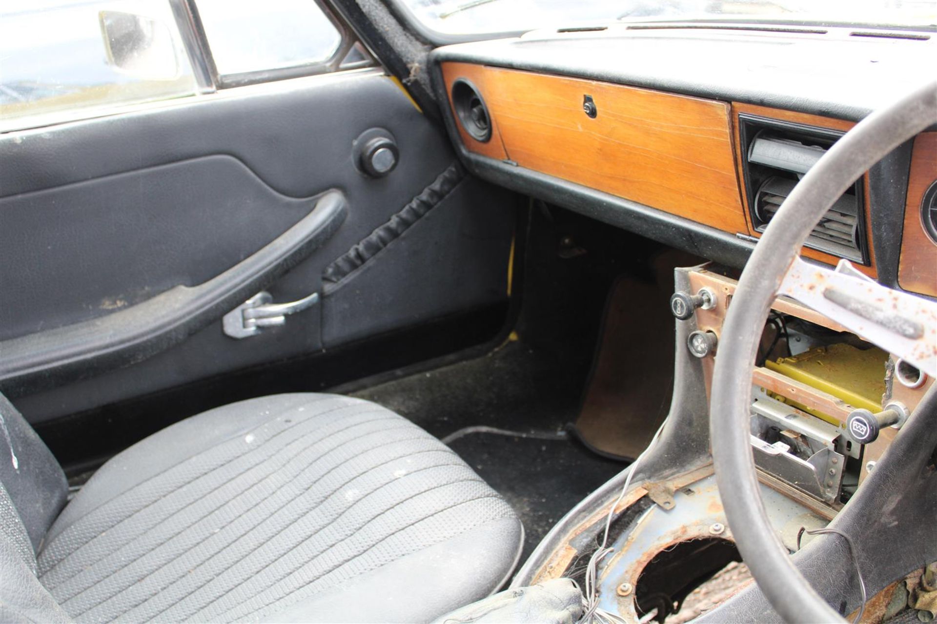 1973 Triumph Stag Rolling shell - Image 9 of 24