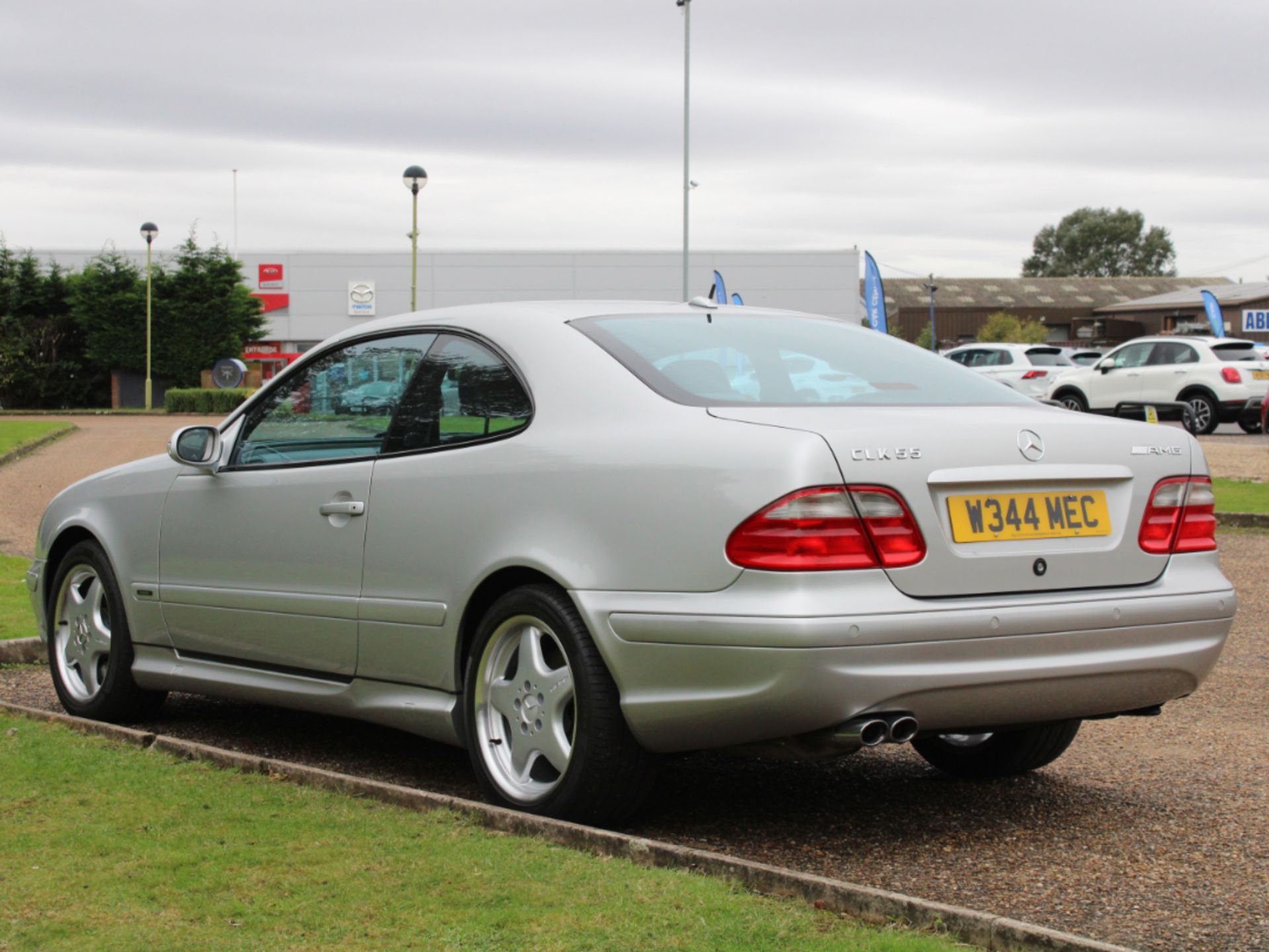 2000 Mercedes CLK 55 AMG Coupe 32,102 miles from new - Image 4 of 26