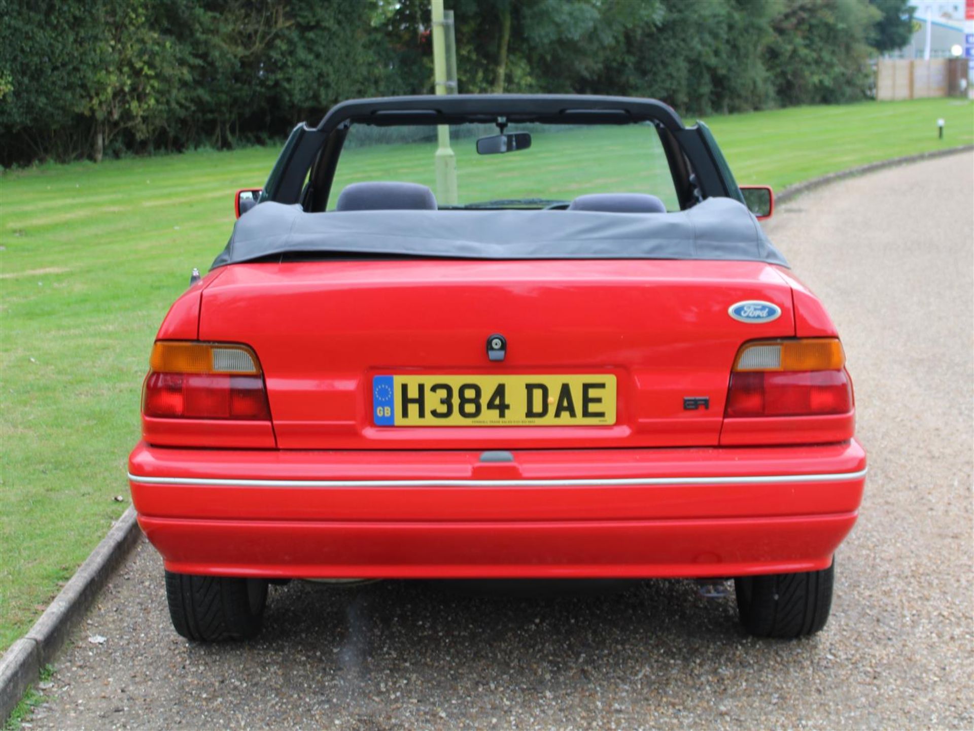 1991 Ford Escort 1.6i Cabriolet - Image 2 of 29