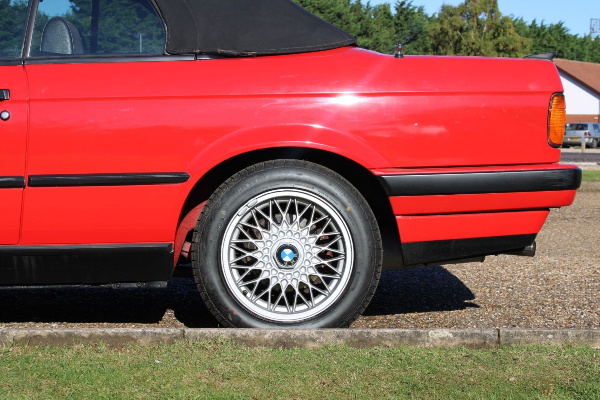 1992 BMW E30 318i Convertible - Image 11 of 26