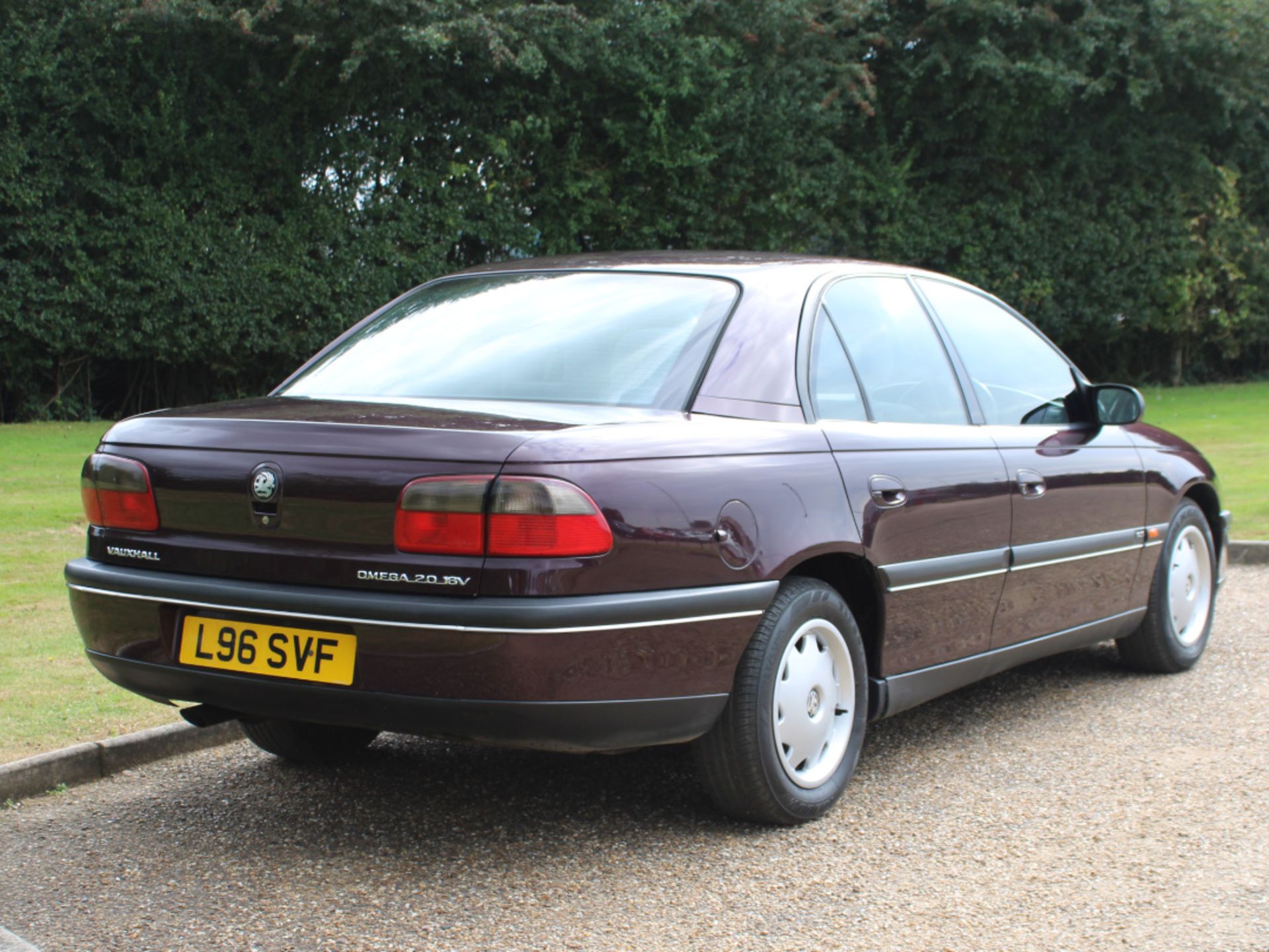 1994 Vauxhall Omega 2.0 16v GLS - Image 7 of 24