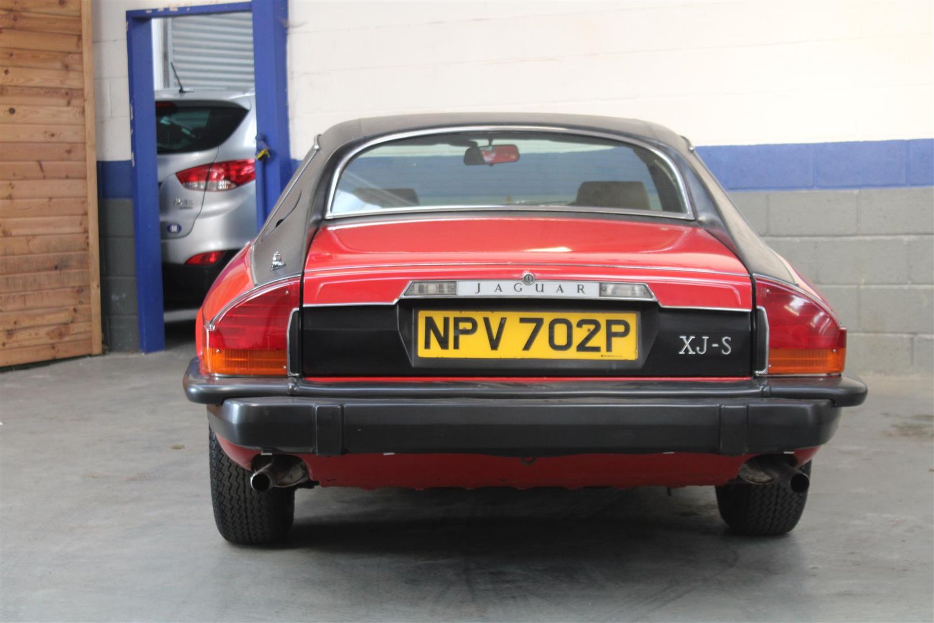 1976 Jaguar XJ-S 5.3 V12 Coupe Auto 29,030 miles from new - Image 18 of 23