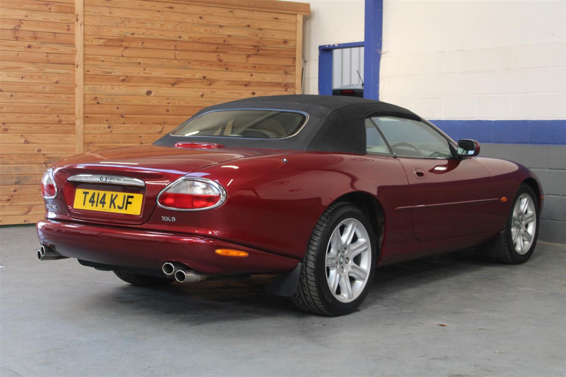 1999 Jaguar XK8 4.0 Convertible Auto - Image 7 of 28