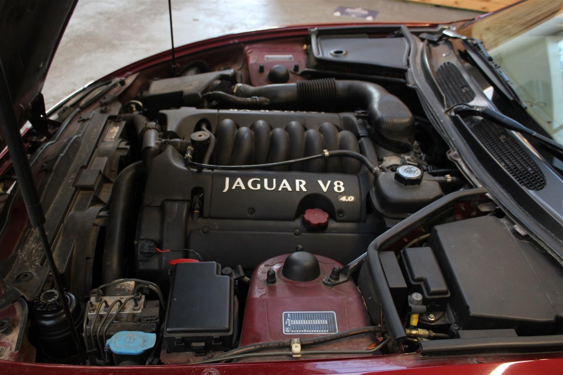 1999 Jaguar XK8 4.0 Convertible Auto - Image 27 of 28
