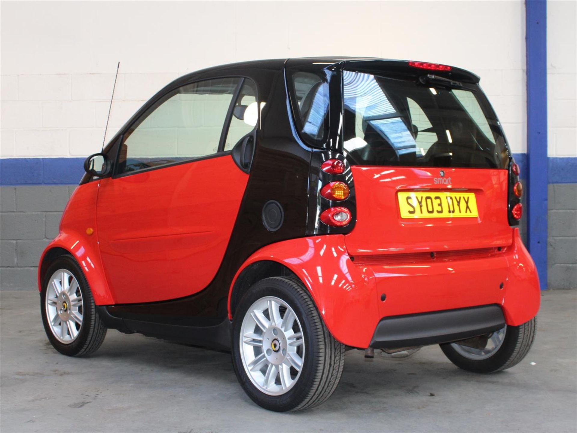 2003 Smart City Pure 61 Semi-Auto 10,445 miles from new - Image 8 of 12