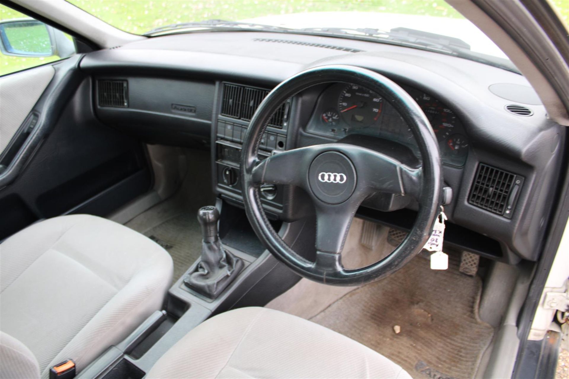 1993 Audi 80 2.0 E - Image 11 of 23