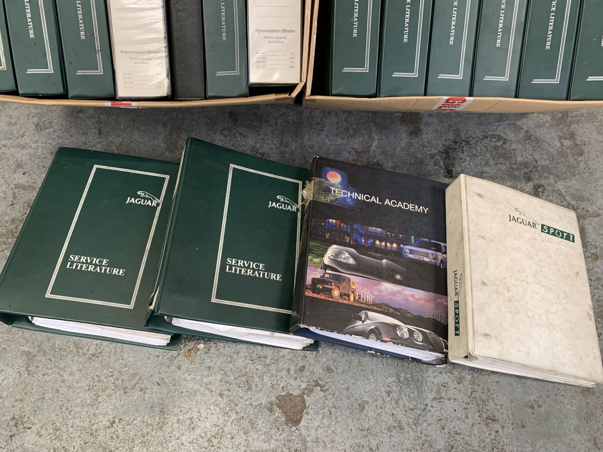 Three Boxes Of Jaguar XJ350/X300/XJ8 & XF Factory Service Manuals - Image 4 of 4