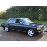 1978 Mercedes W123 230 Auto Saloon