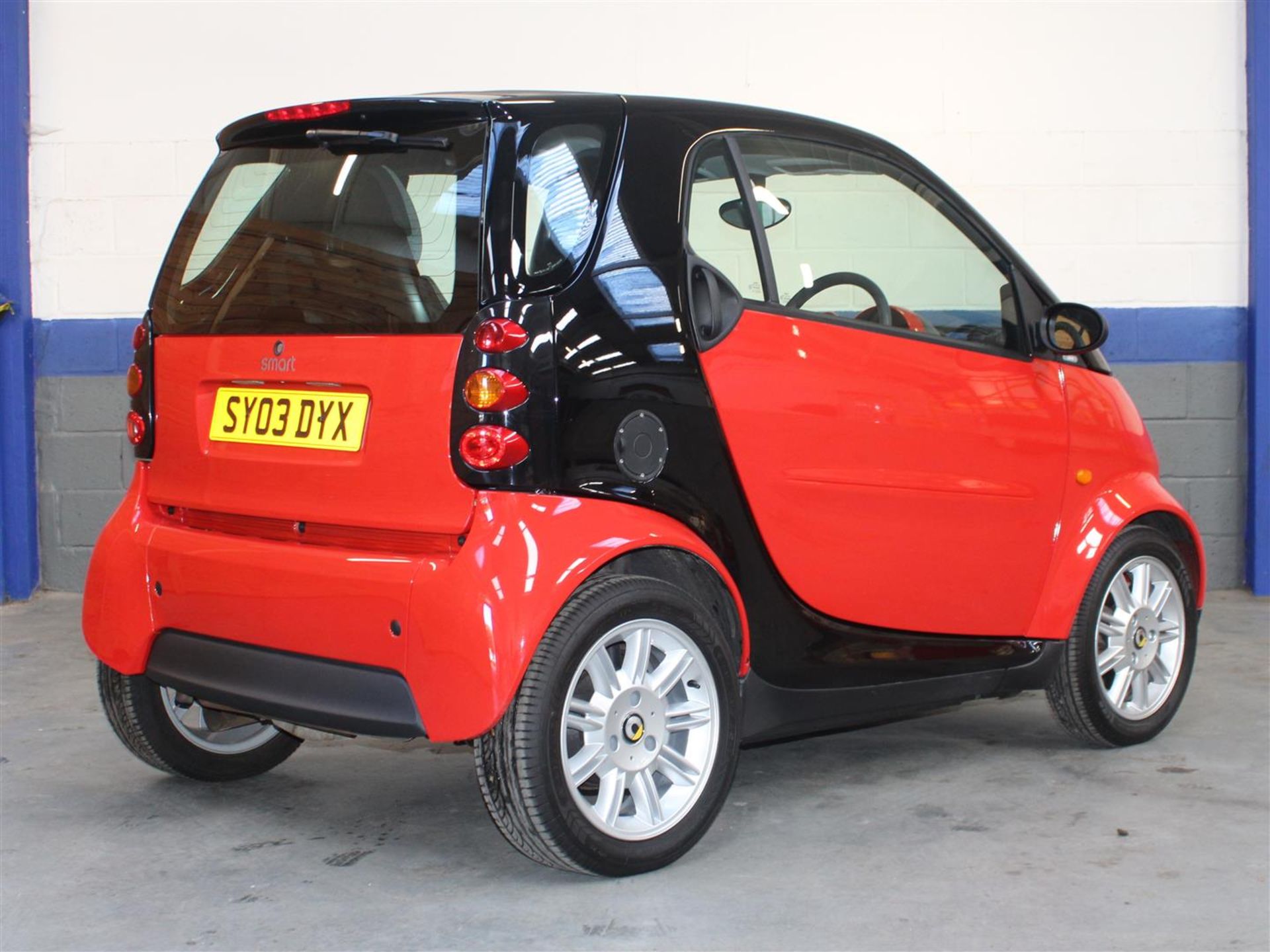 2003 Smart City Pure 61 Semi-Auto 10,445 miles from new - Image 6 of 12