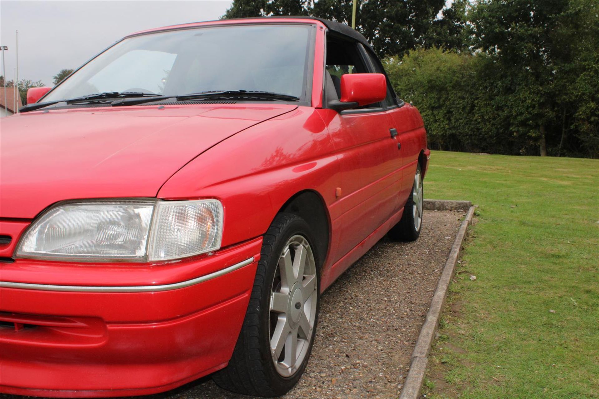 1991 Ford Escort 1.6i Cabriolet - Image 25 of 29