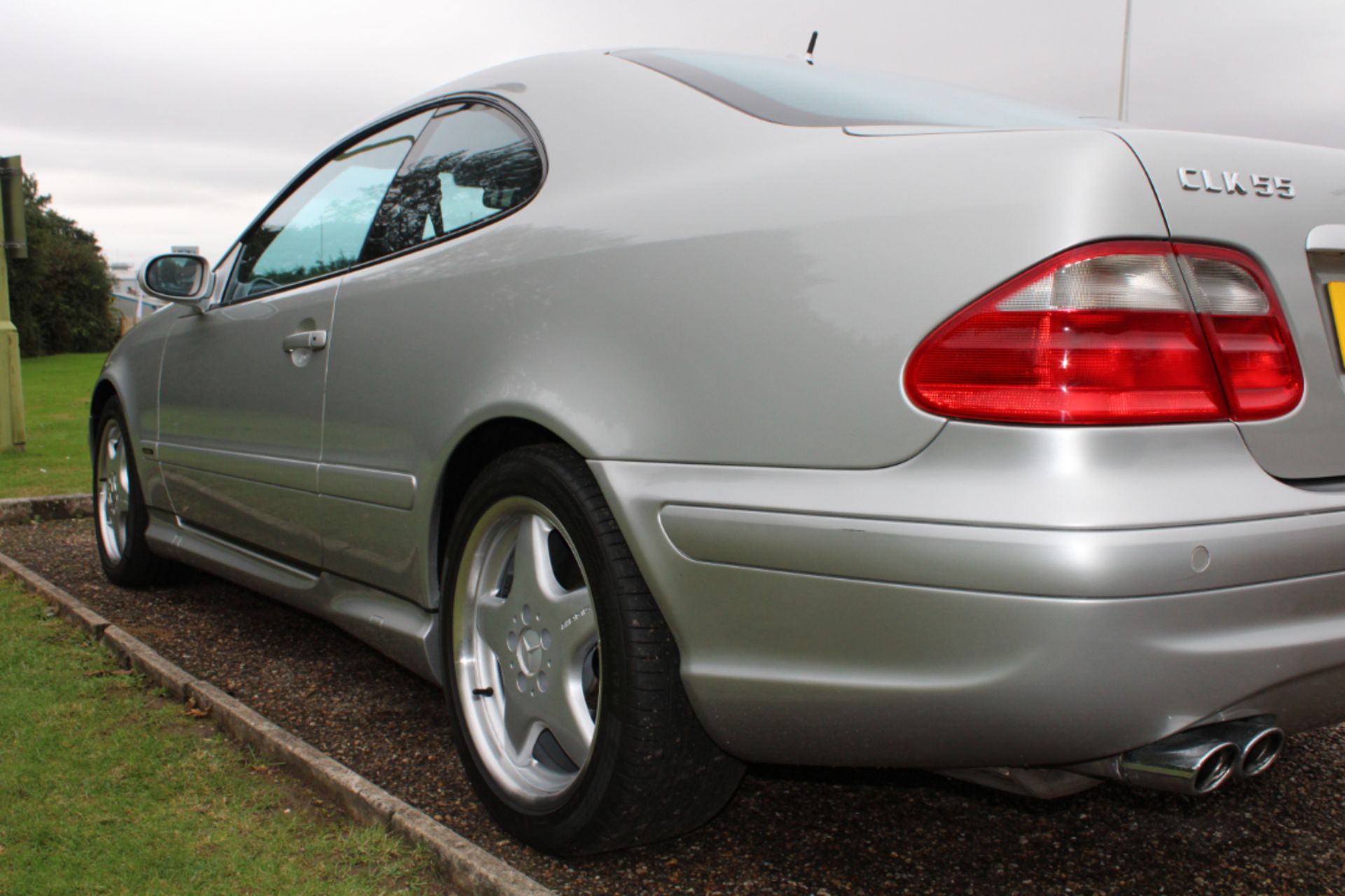 2000 Mercedes CLK 55 AMG Coupe 32,102 miles from new - Image 21 of 26