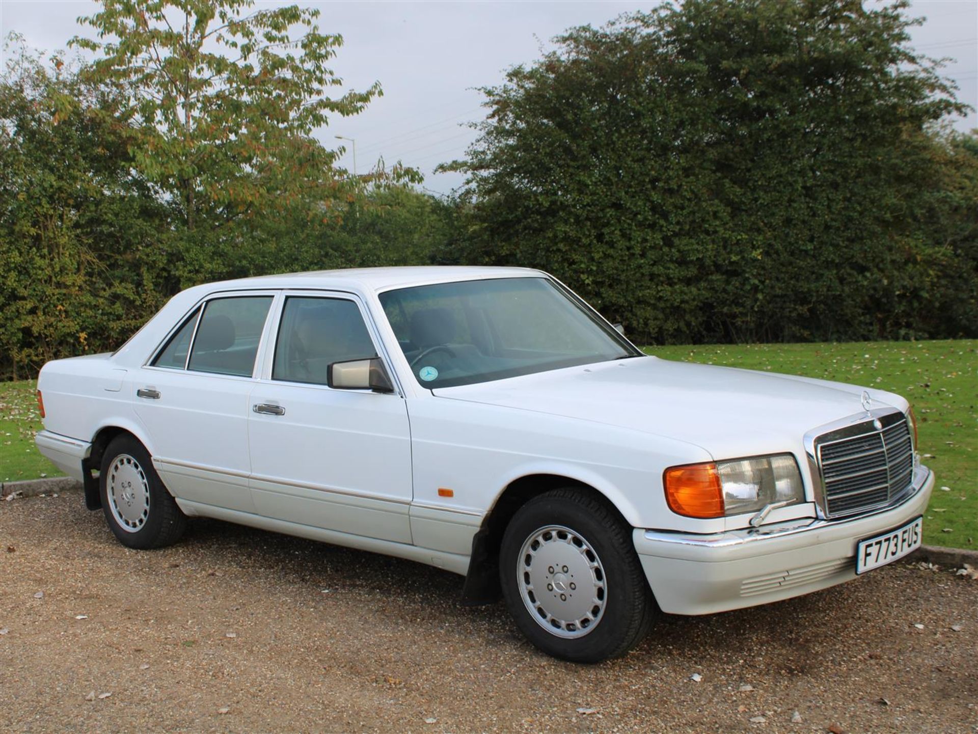 1988 Mercedes W126 300 SE Auto