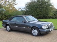 1994 Mercedes E220 Cabriolet Auto