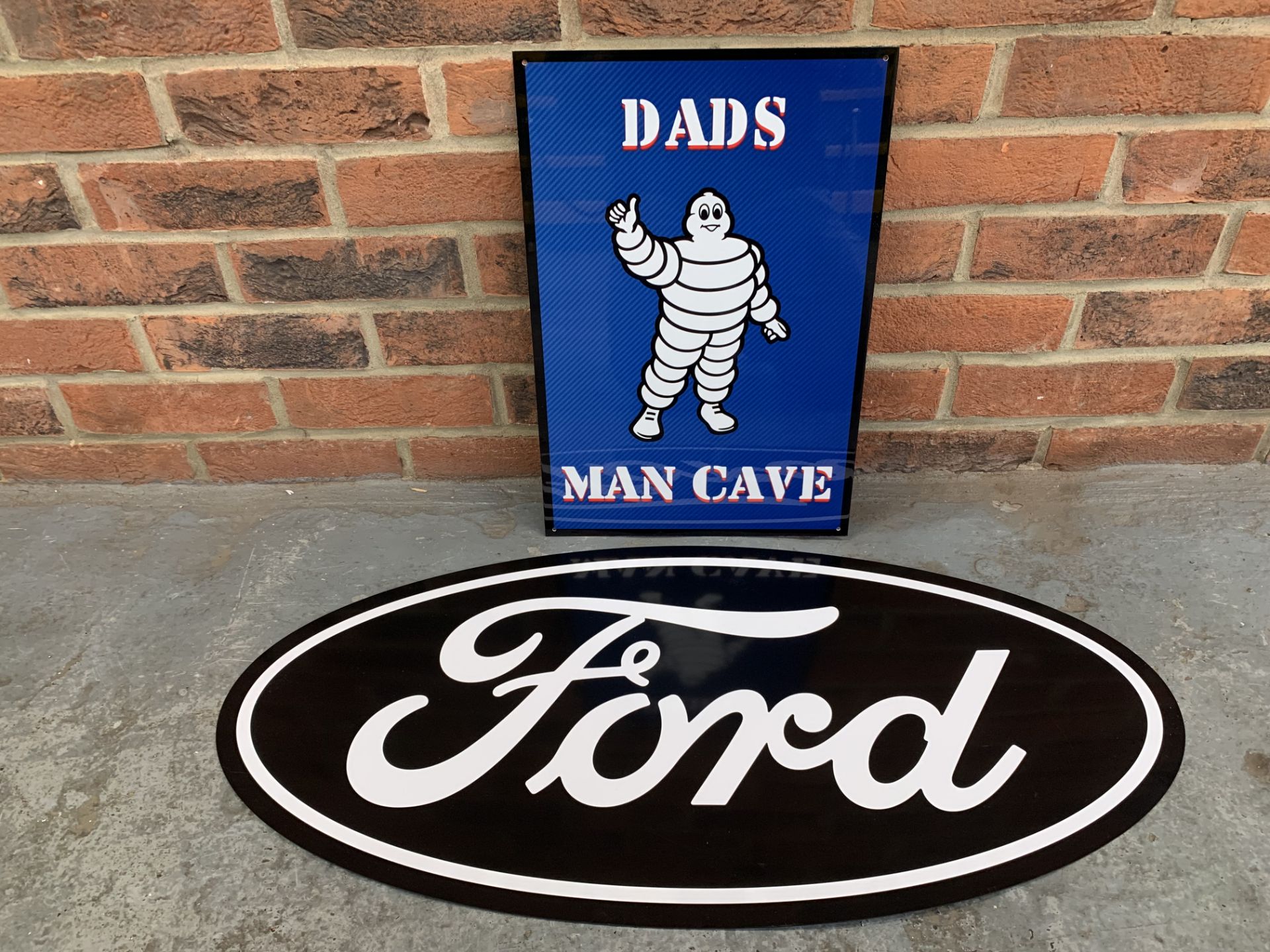 Modern Esso Banner, Plastic Ford Sign and Dad's Man Cave Sign - Image 2 of 3