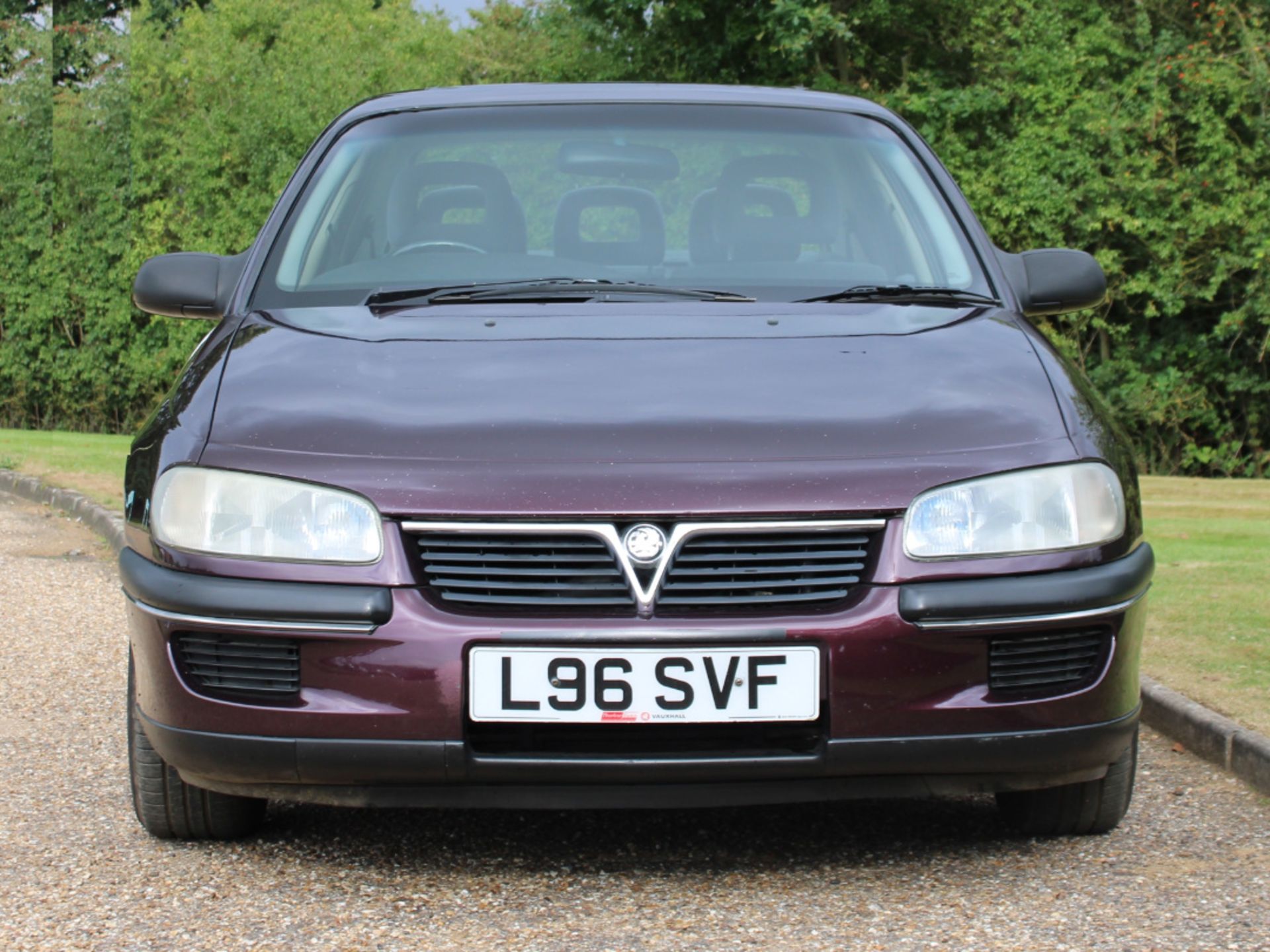 1994 Vauxhall Omega 2.0 16v GLS - Image 2 of 24