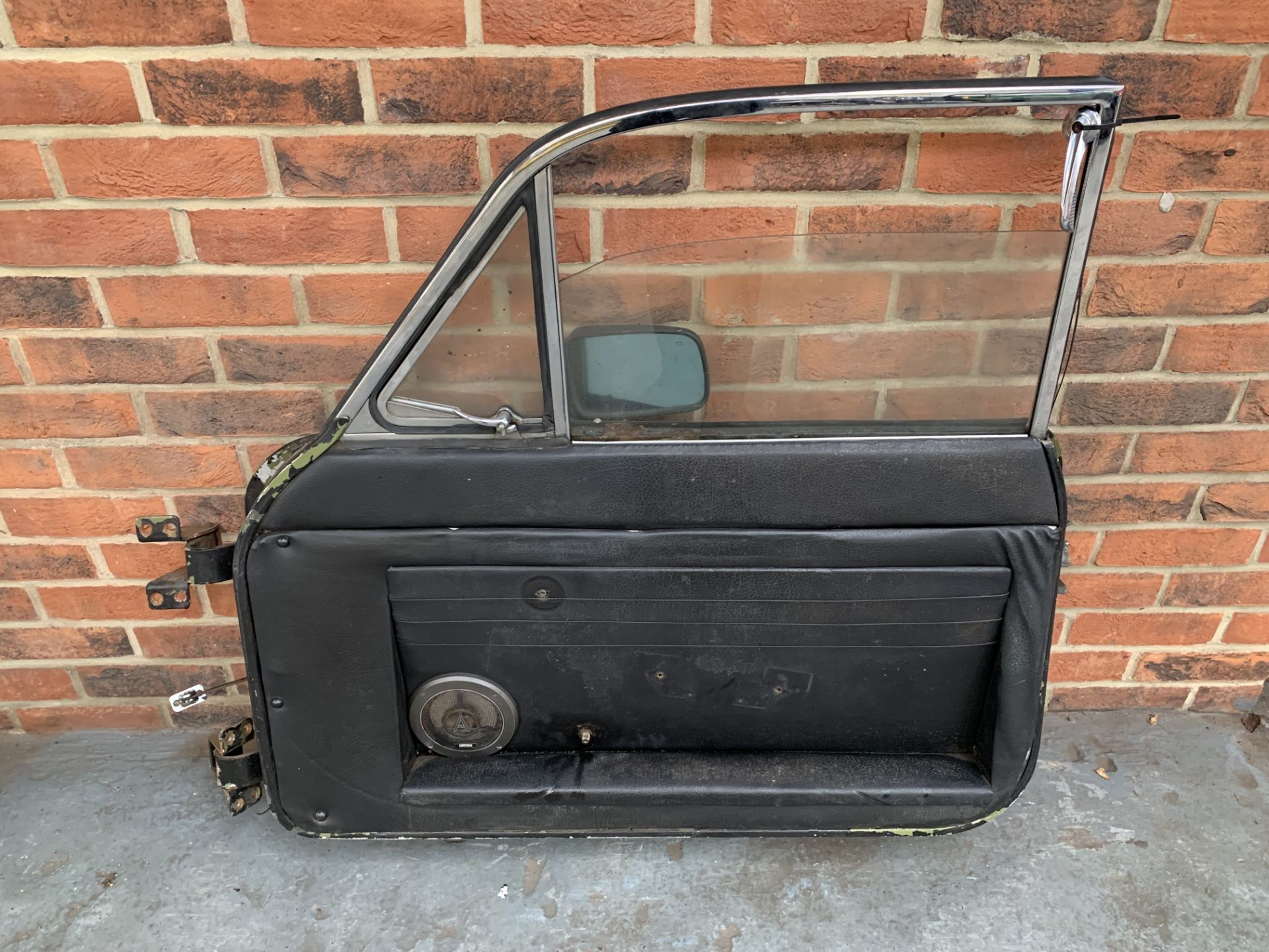 Two Doors & A Bonnet From A Reliant Scimitar GTE - Image 3 of 7