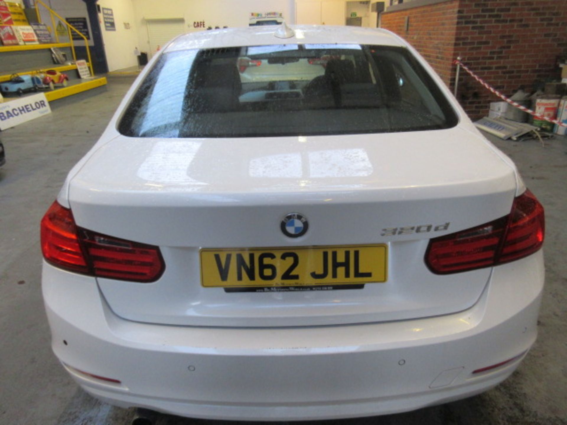 62 12 BMW 320D Efficientdynamics - Image 6 of 19