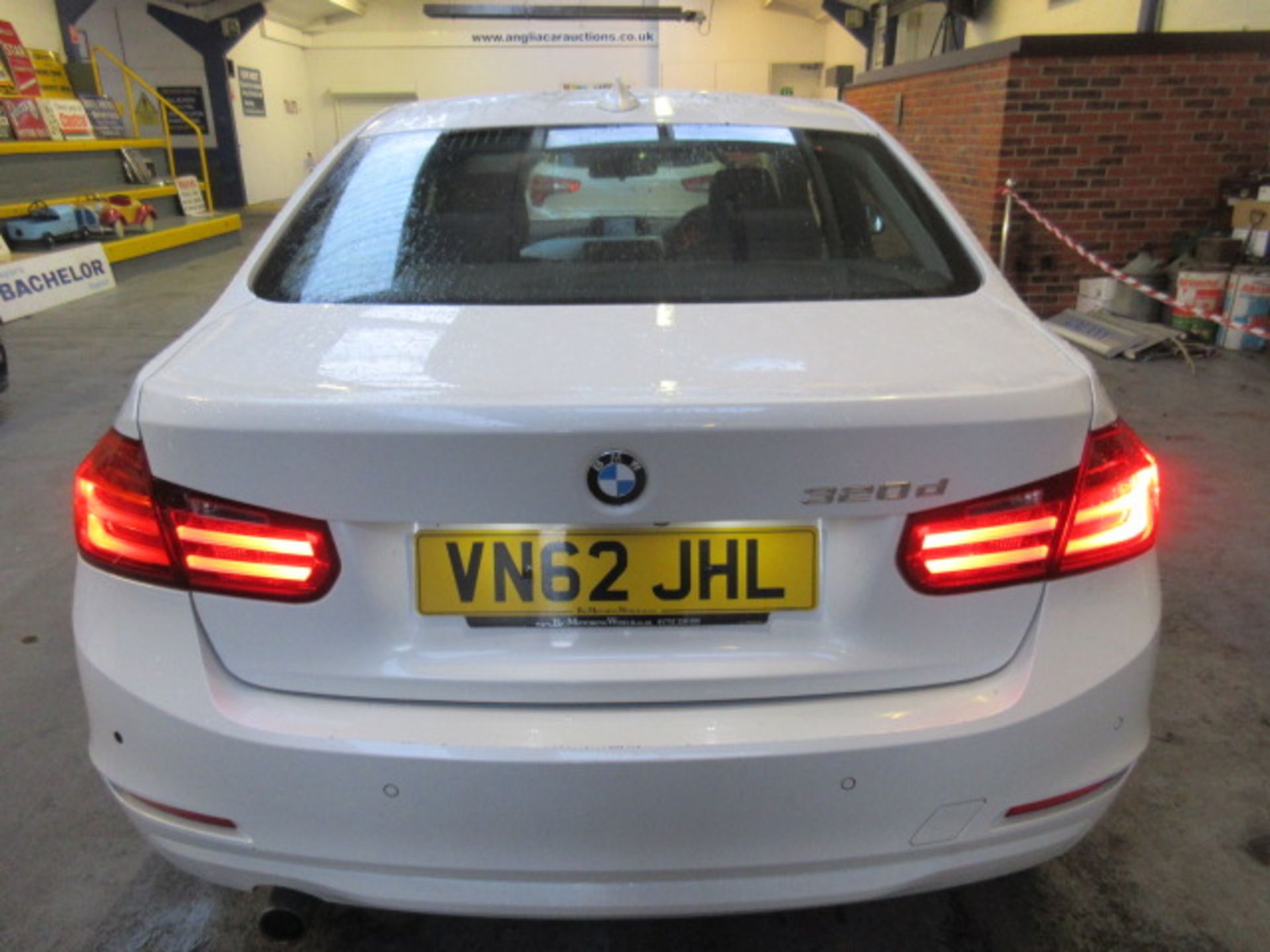 62 12 BMW 320D Efficientdynamics - Image 8 of 19