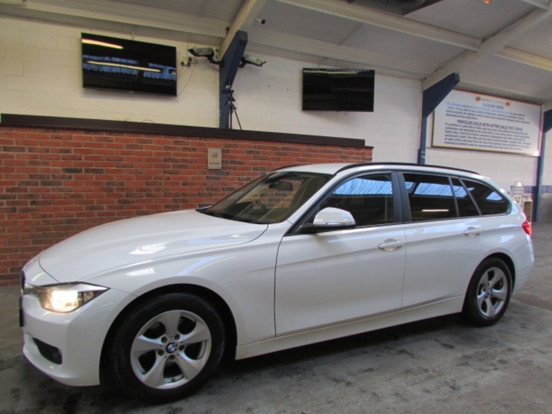 14 14 BMW 320d Efficientdynamics