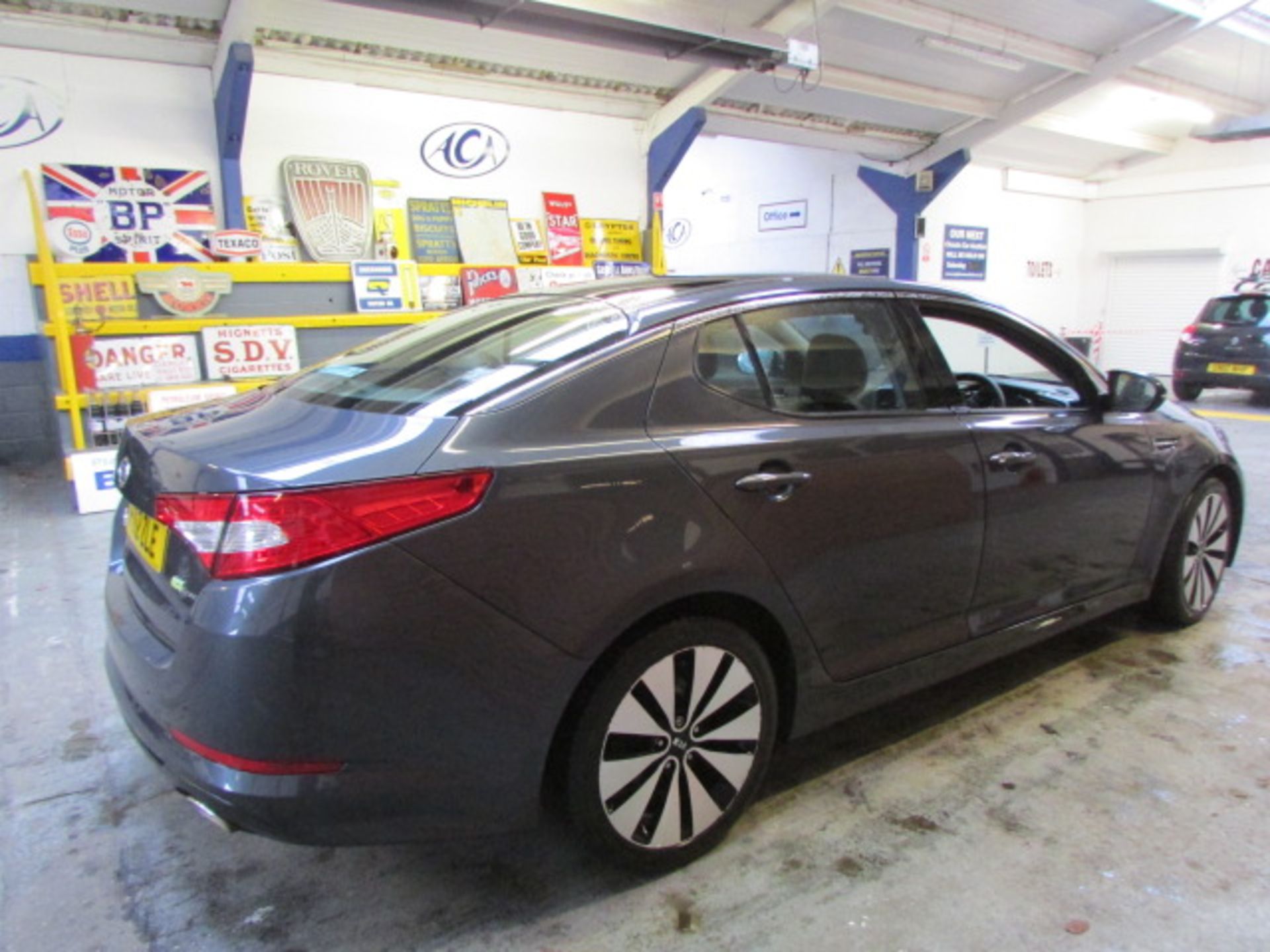 12 12 Kia Optima 2 Luxe CRDI - Image 14 of 23