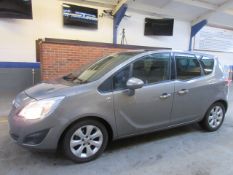 61 11 Vauxhall Meriva SE