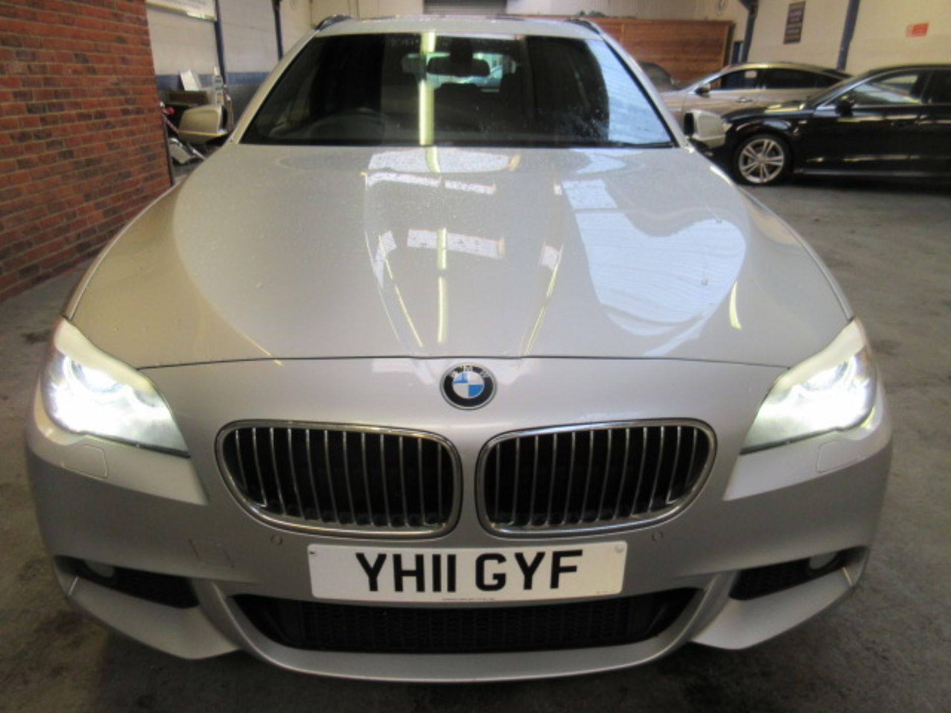 11 11 BMW 520d M Sport Auto - Image 2 of 19