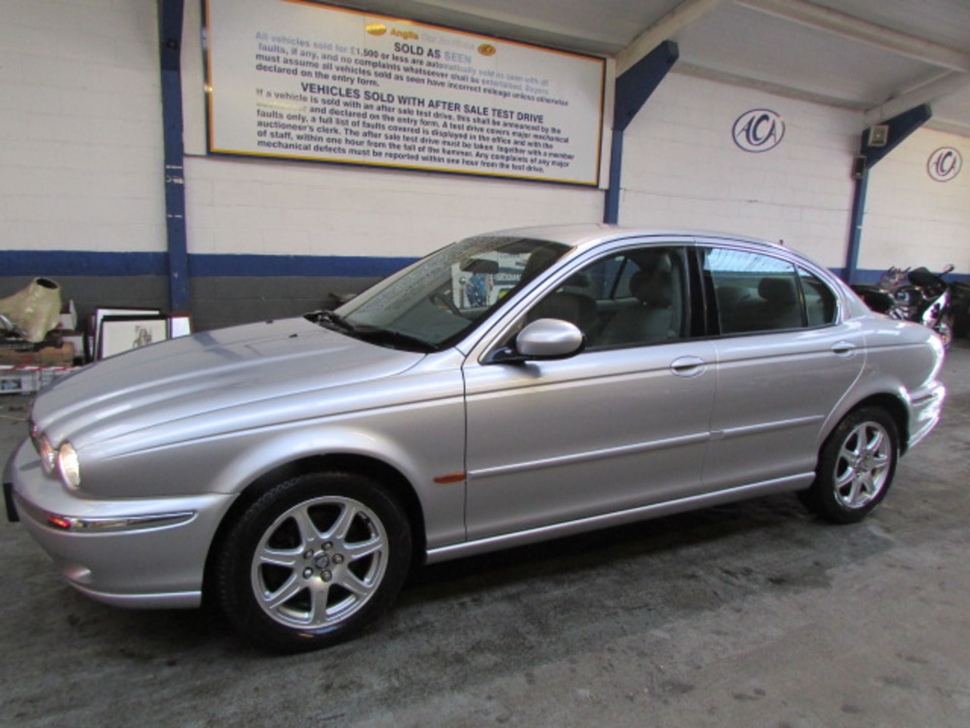 02 02 Jaguar X Type