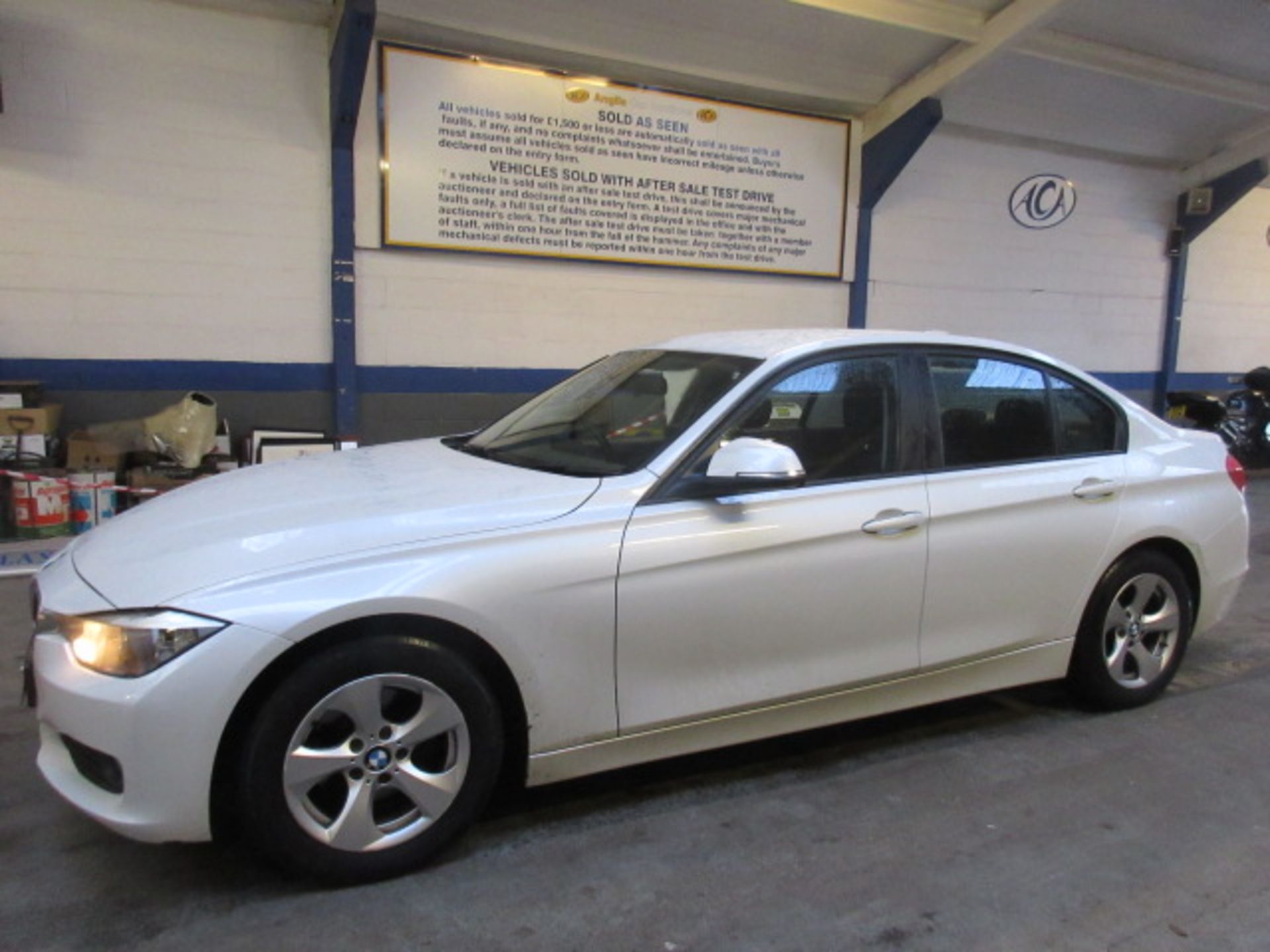 62 12 BMW 320D Efficientdynamics - Image 9 of 19