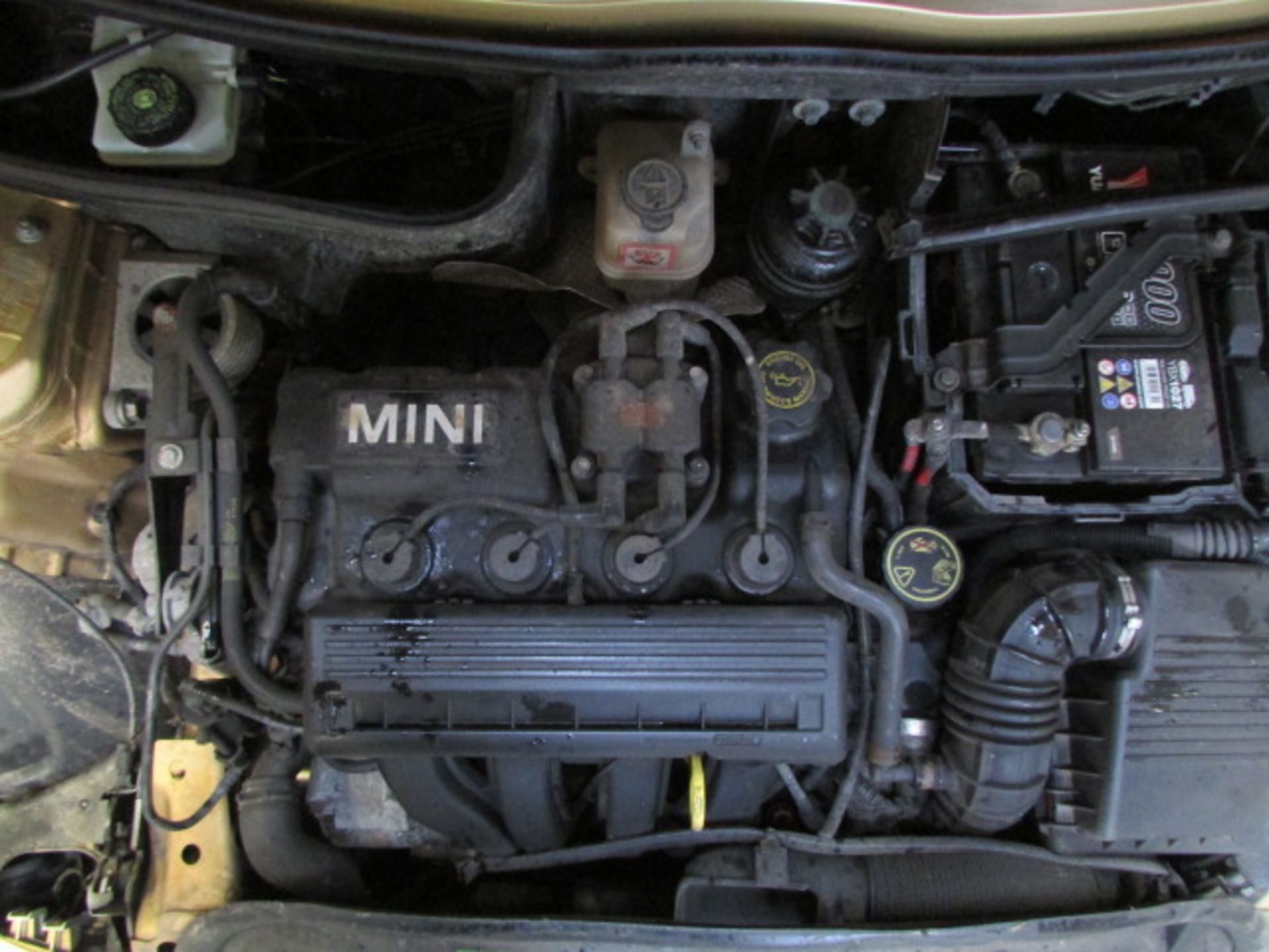 03 03 Mini Cooper - Image 15 of 20