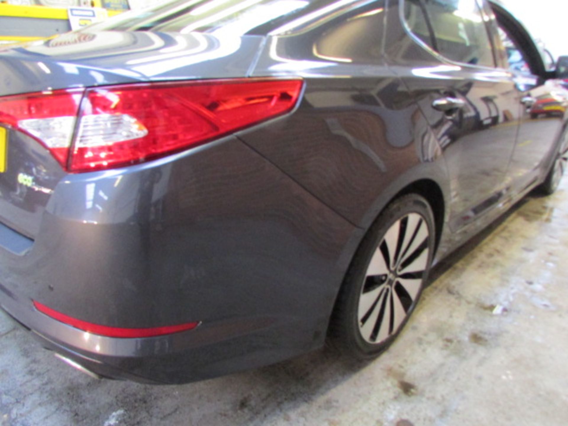 12 12 Kia Optima 2 Luxe CRDI - Image 9 of 23