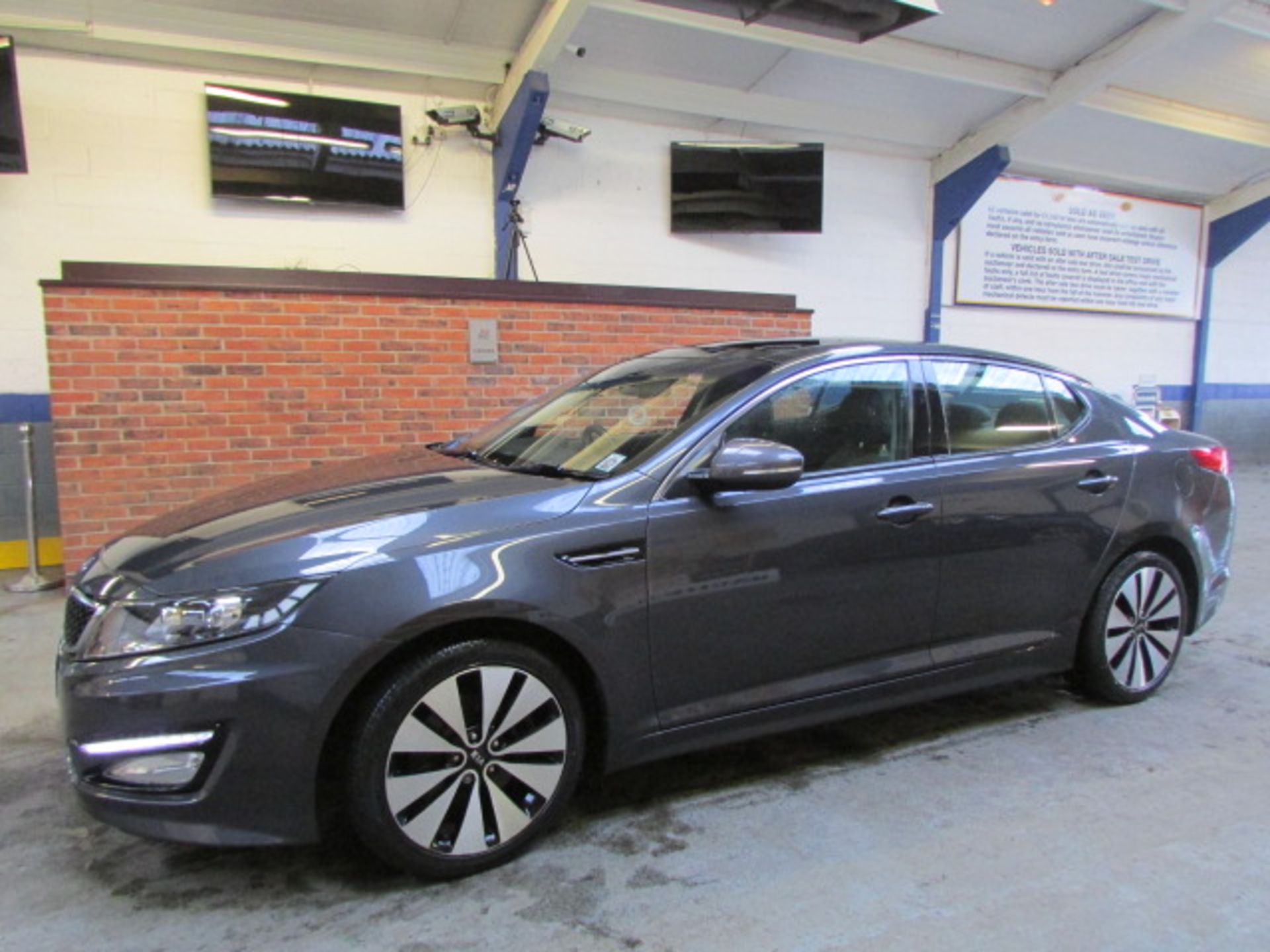 12 12 Kia Optima 2 Luxe CRDI