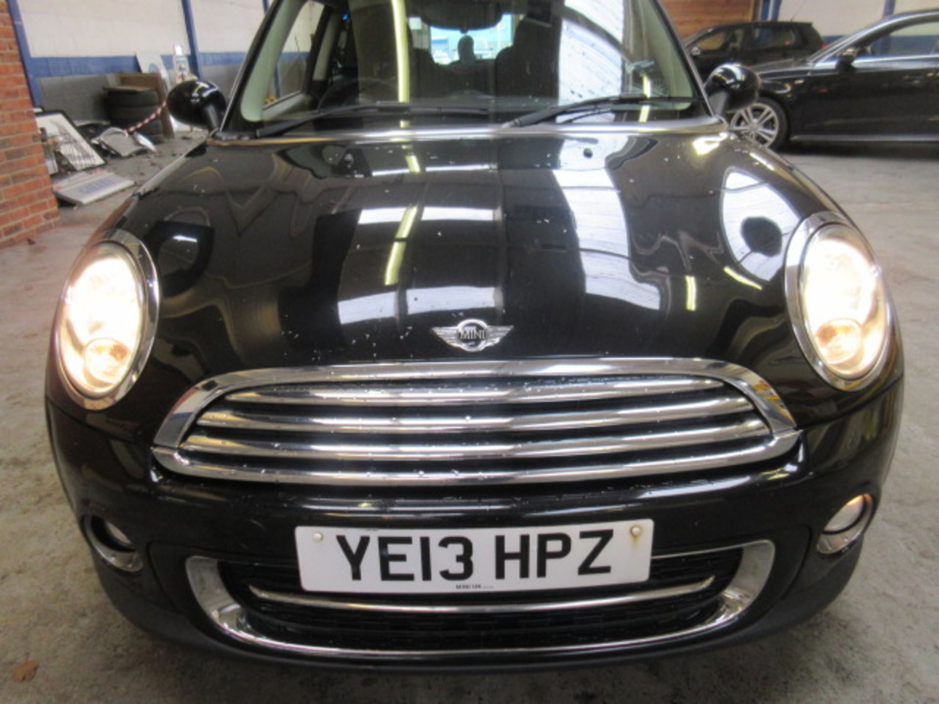 13 13 Mini Cooper D - Image 3 of 16