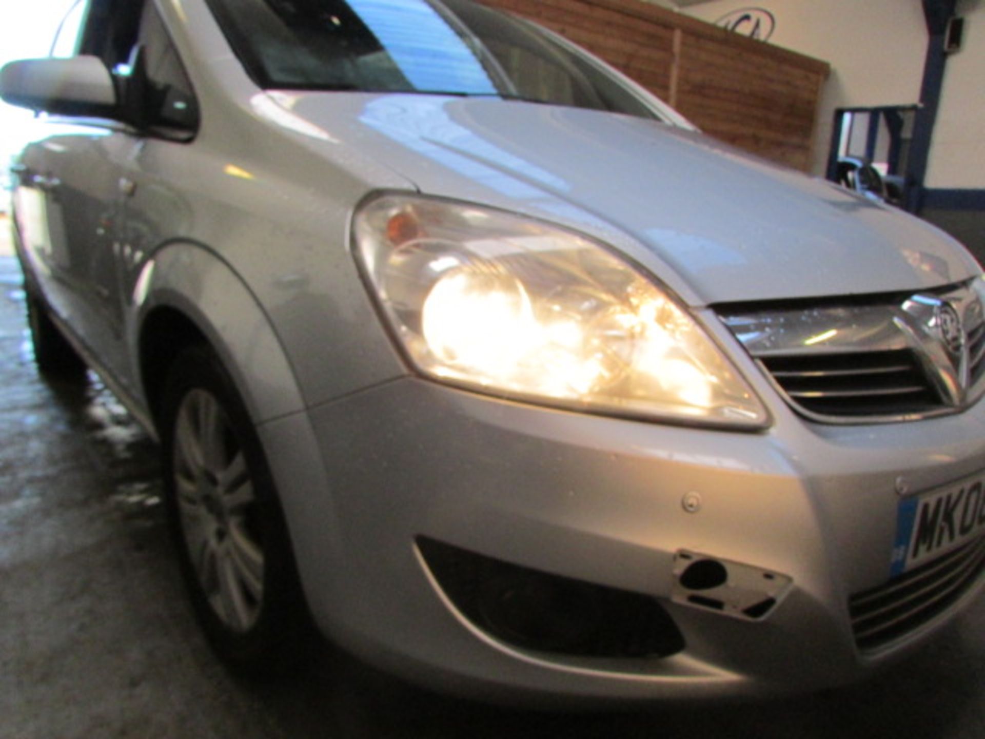 08 08 Vauxhall Zafira Design CDTI - Image 3 of 13