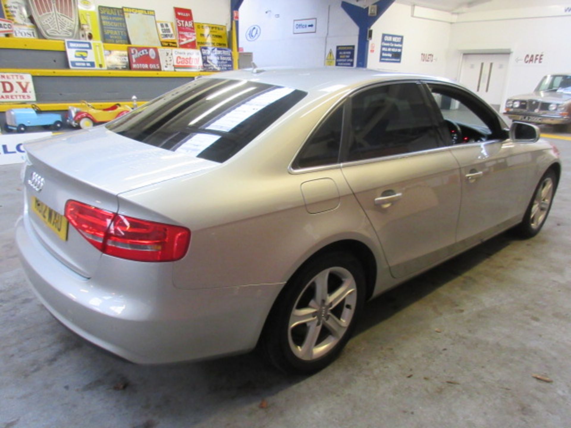 12 12 Audi A4 Technik TDI - Image 2 of 18