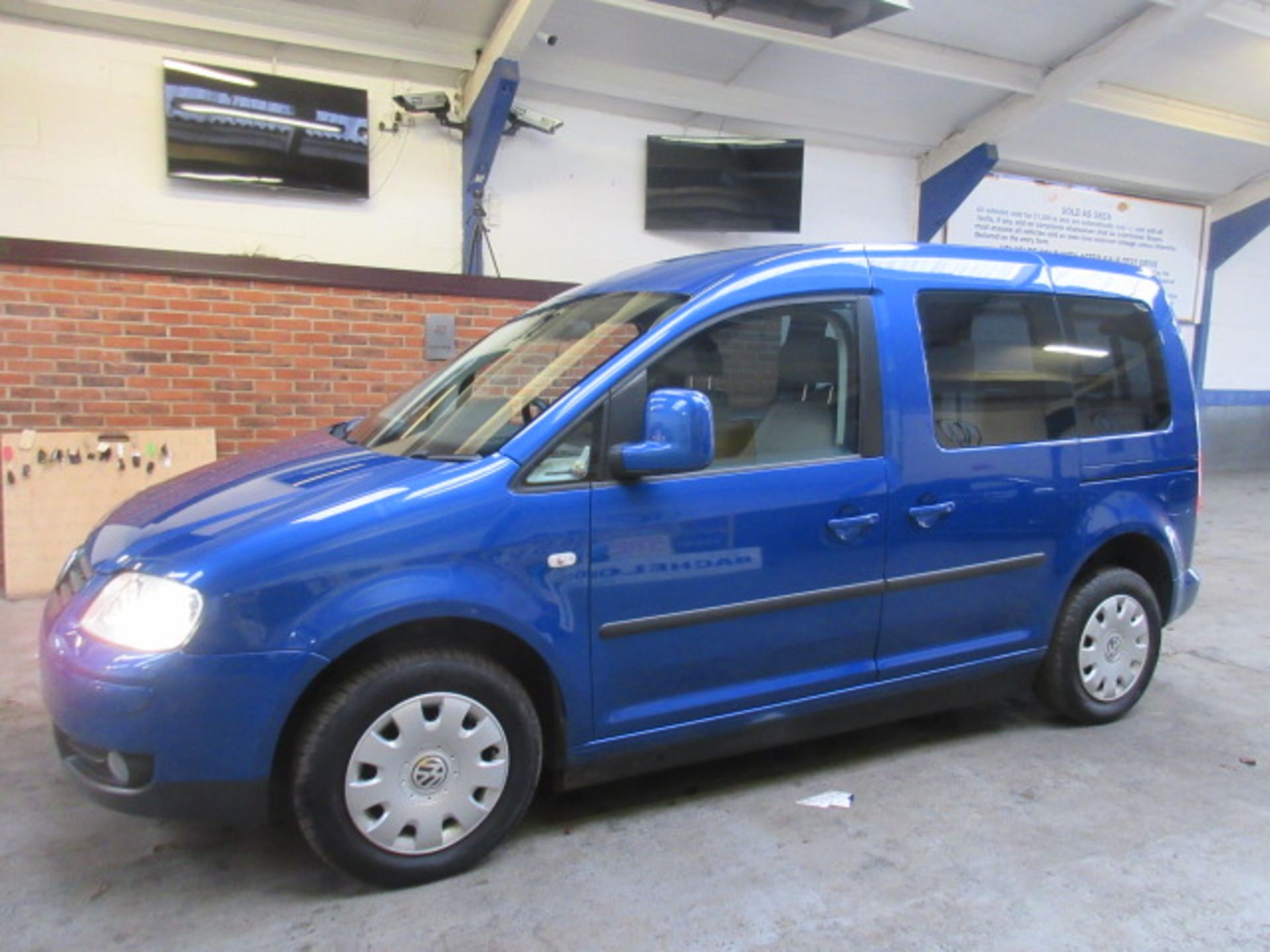 10 10 VW Caddy C20 TDI 104