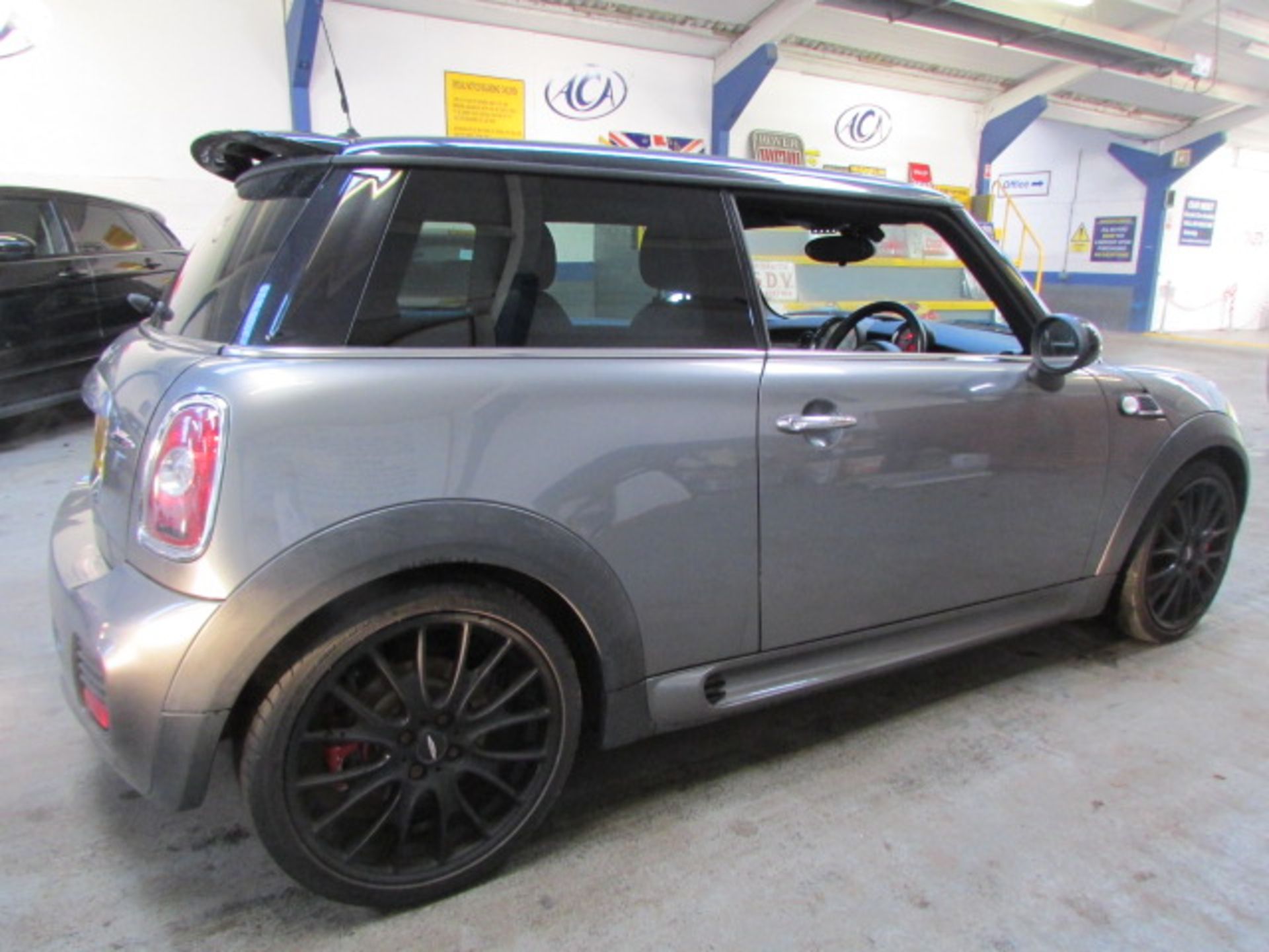 08 08 Mini John Cooper Works - Image 2 of 15