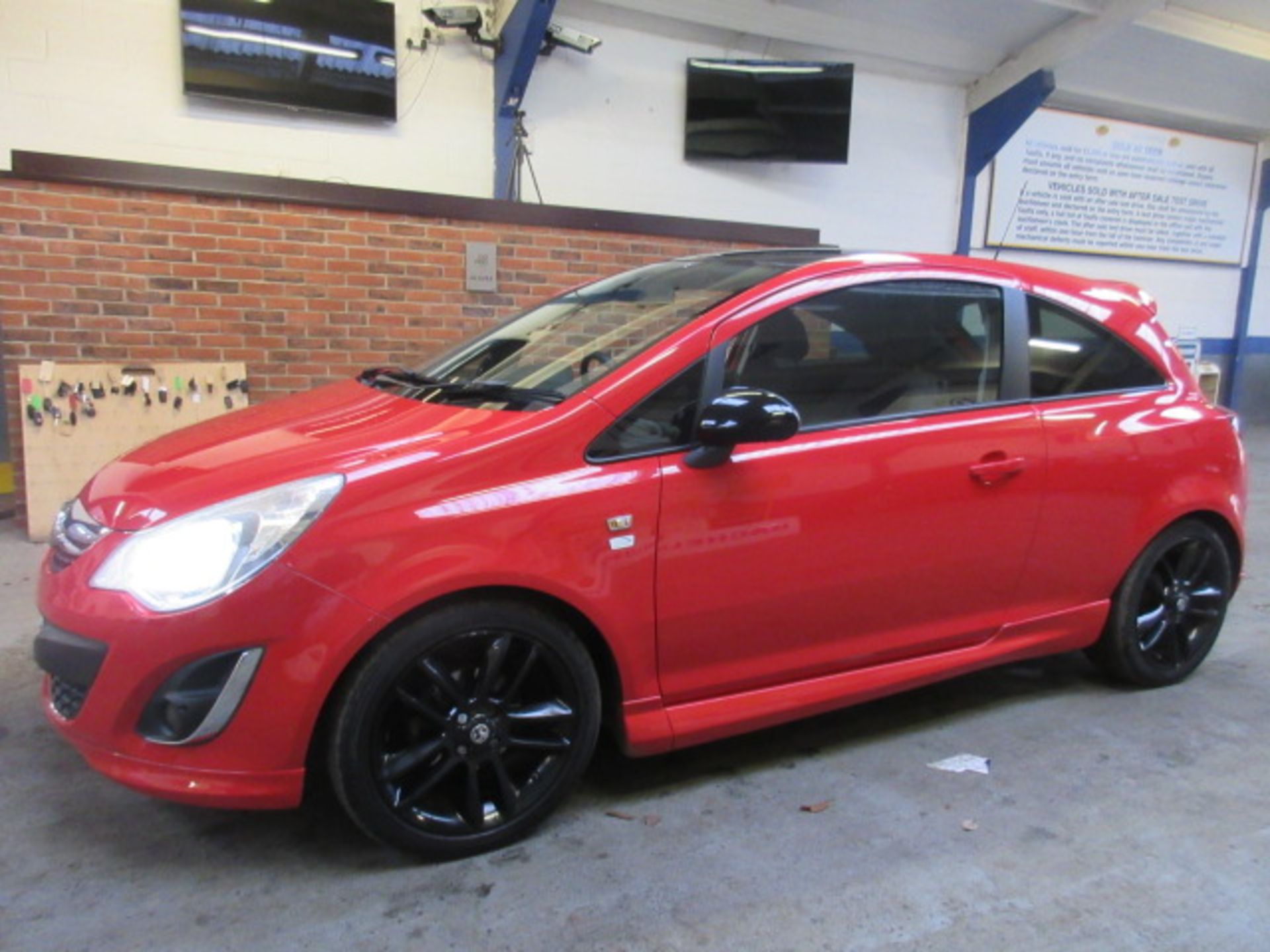 12 12 Vauxhall Corsa Limited Edition