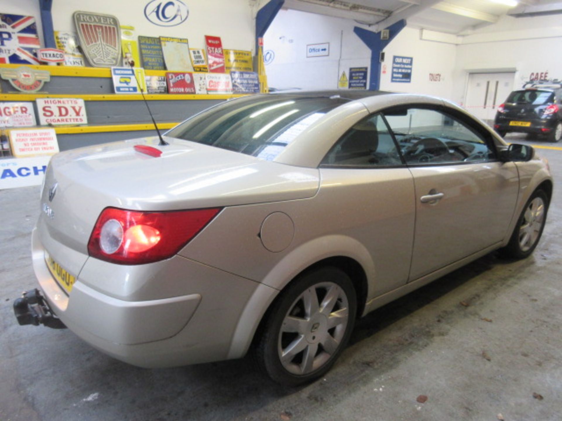 08 08 Renault Megane Dynamique - Image 2 of 17