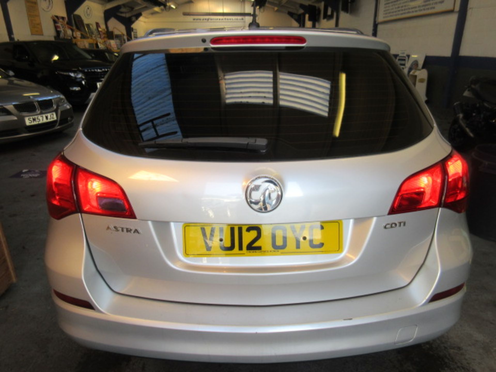 12 12 Vauxhall Astra Exclusiv CDTI E - Image 3 of 16