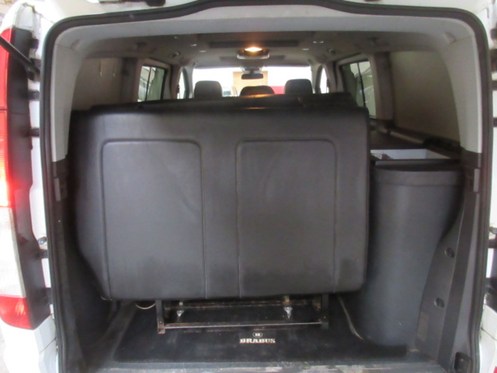 13 13 Mercedes Vito 122 CDI Dualiner - Image 16 of 17