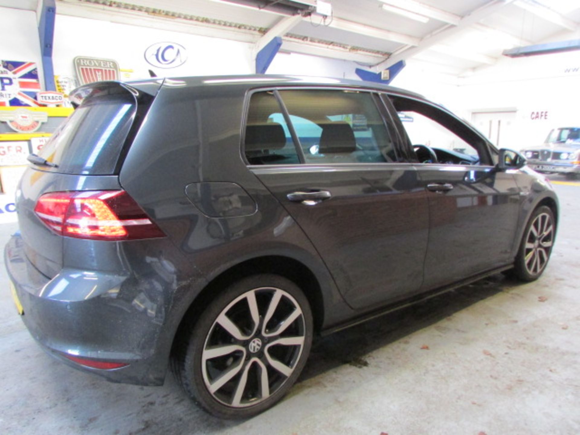 16 16 VW Golf GTE - Image 4 of 24