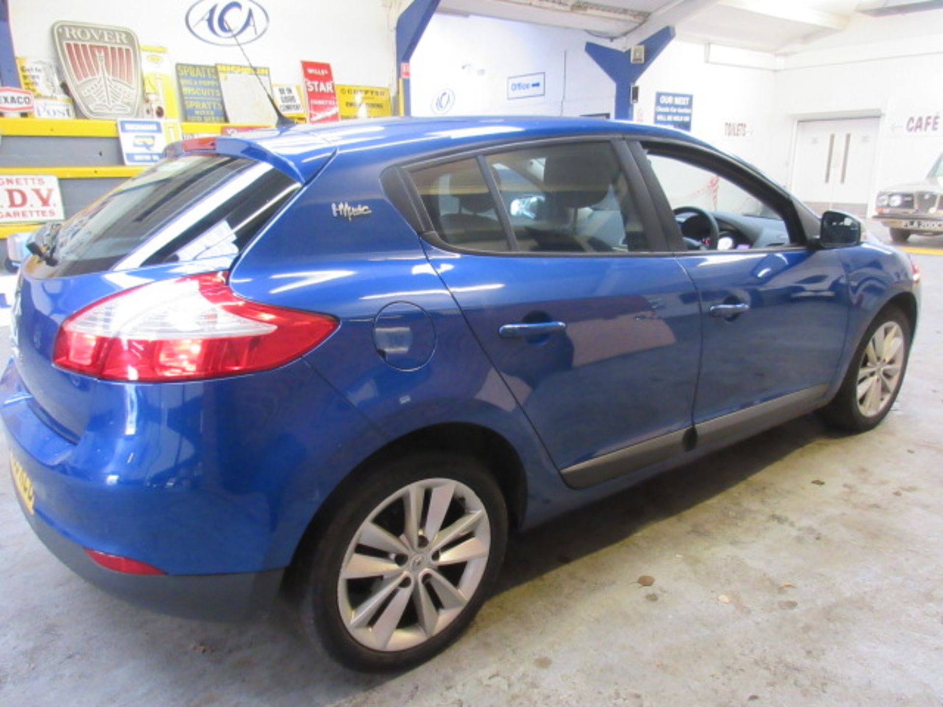 59 10 Renault Megane I-Music VVT 100 - Image 4 of 16