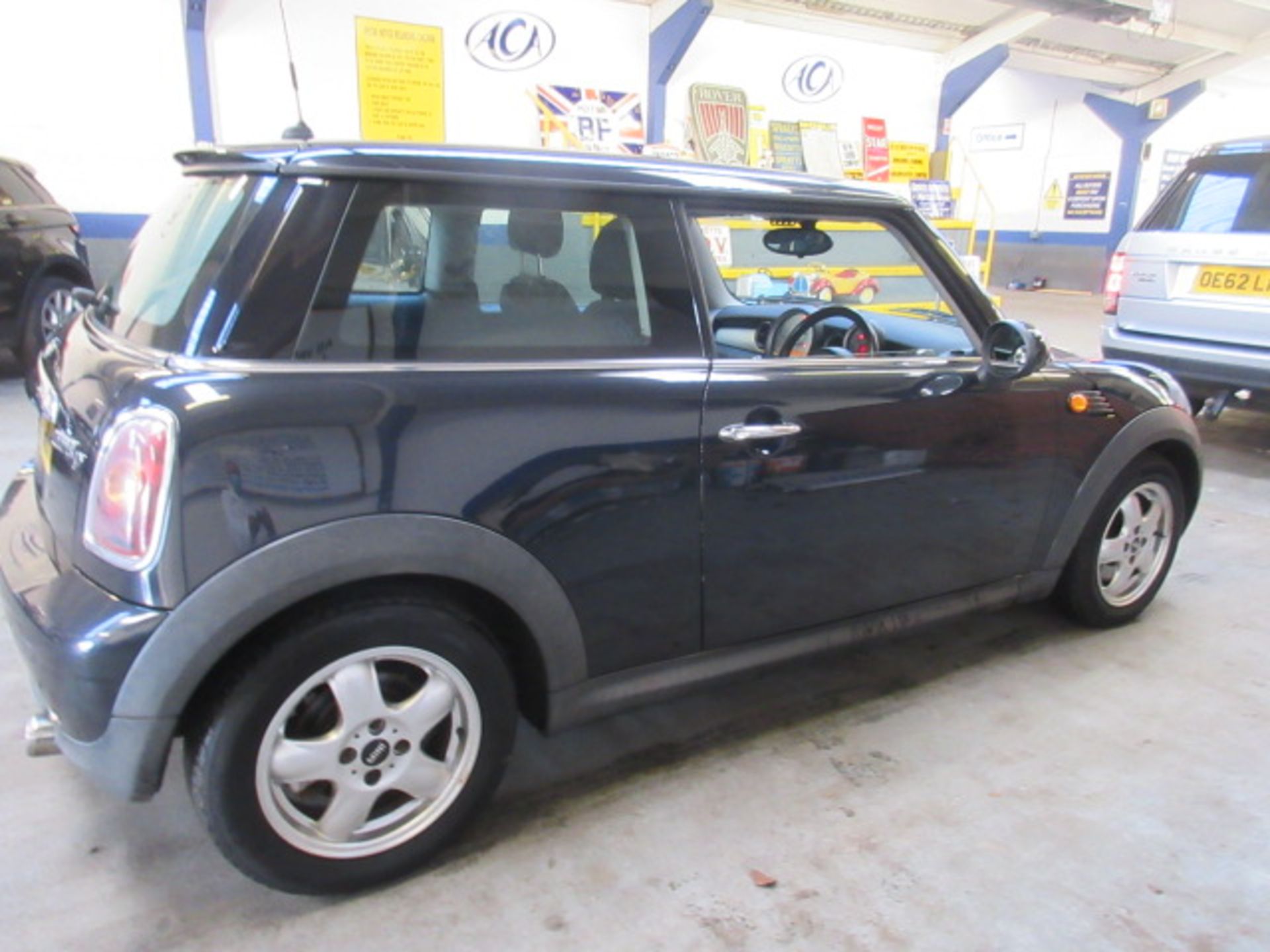 08 08 Mini Cooper D - Image 3 of 16