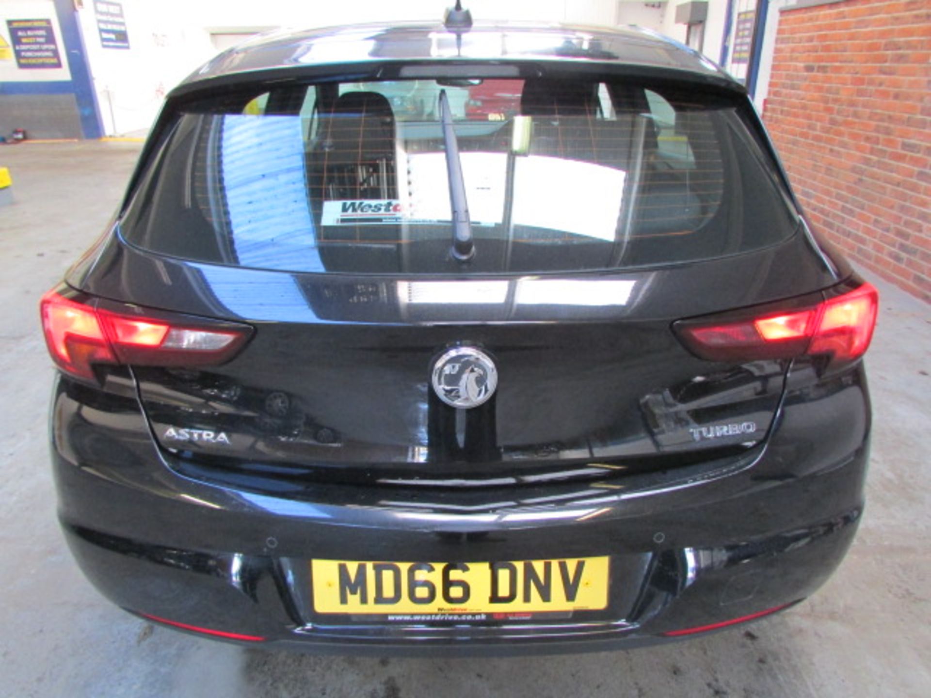 66 17 Vauxhall Astra SRI Turbo Auto - Image 2 of 16