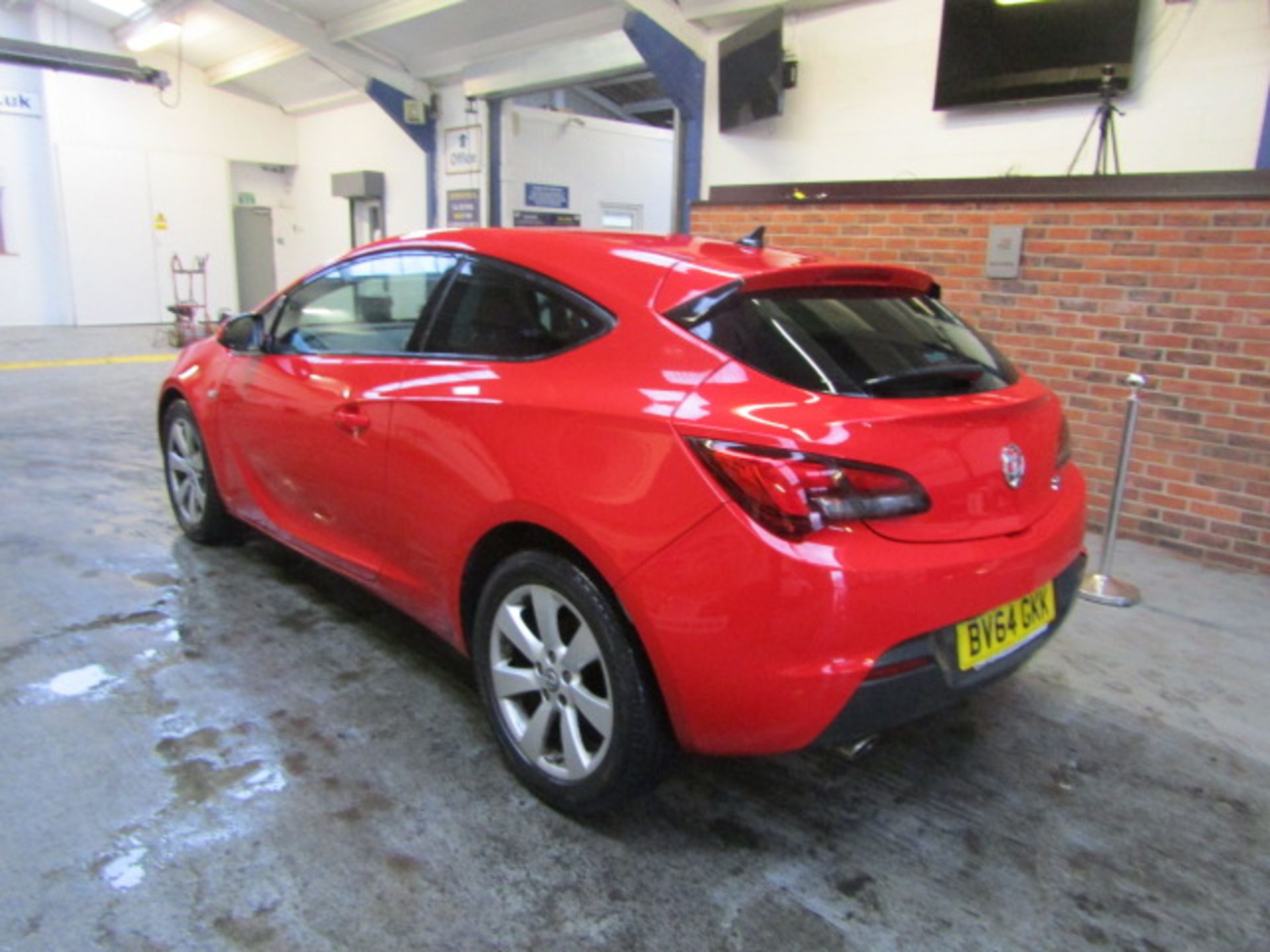 64 14 Vauxhall Astra GTC Sport CDTI - Image 2 of 24