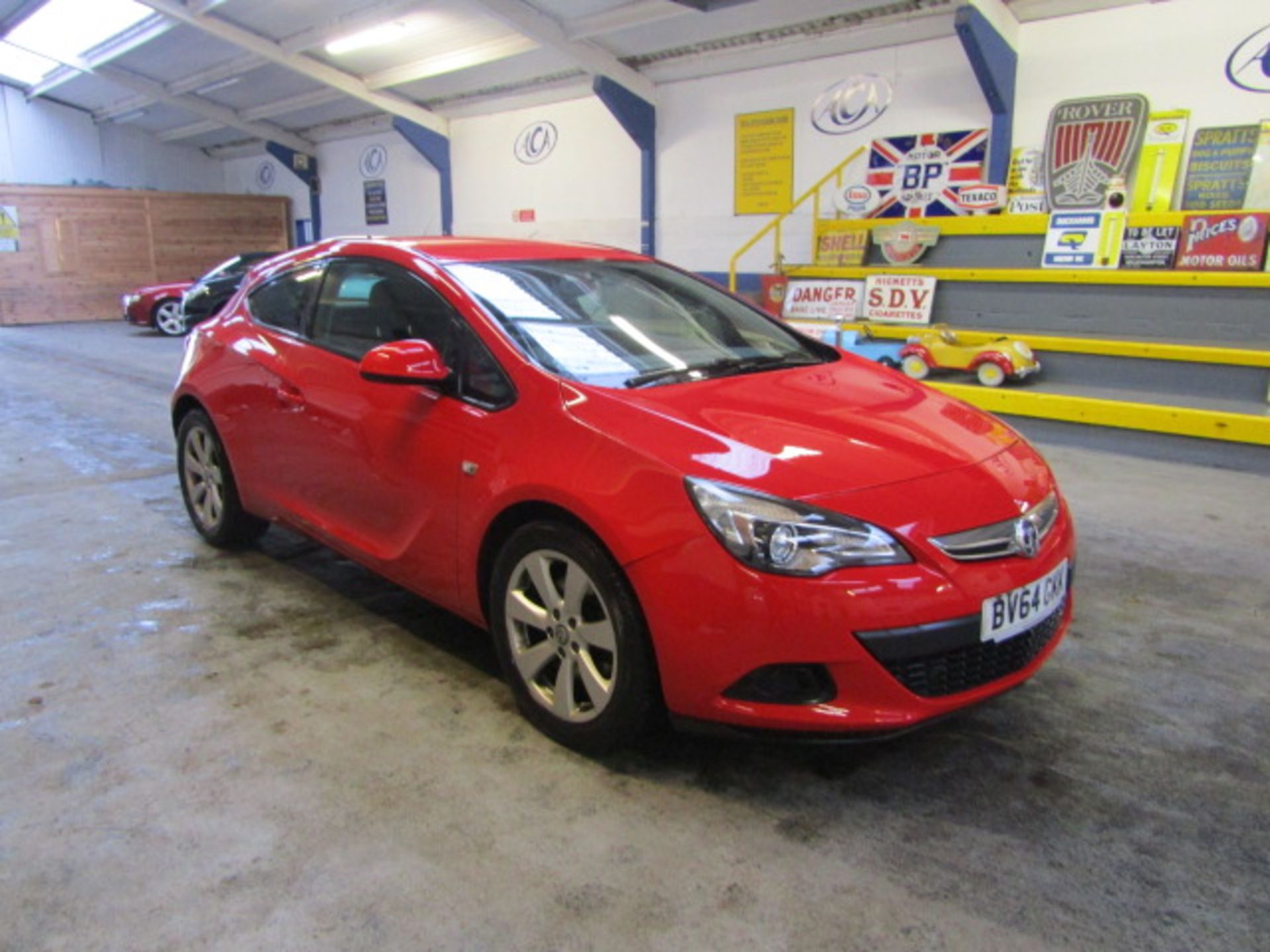 64 14 Vauxhall Astra GTC Sport CDTI - Image 6 of 24