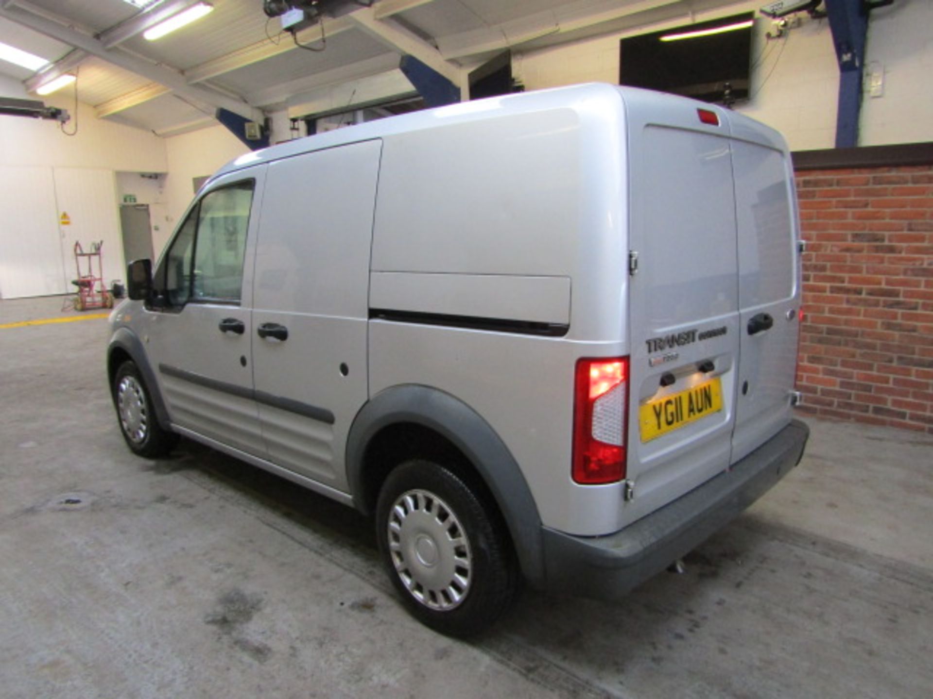 11 11 Ford Transit Connect 75 T200 - Image 4 of 18