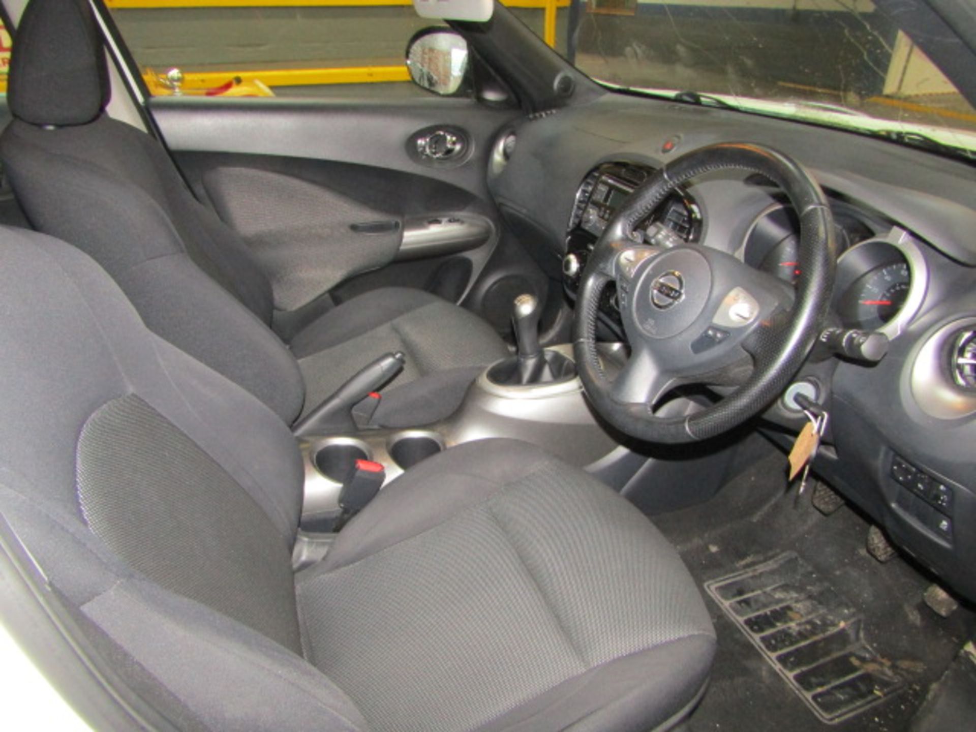 63 13 Nissan Juke Acenta - Image 15 of 17